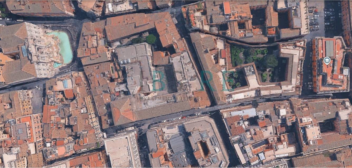 Locale commerciale in vendita a Roma, Centro Storico