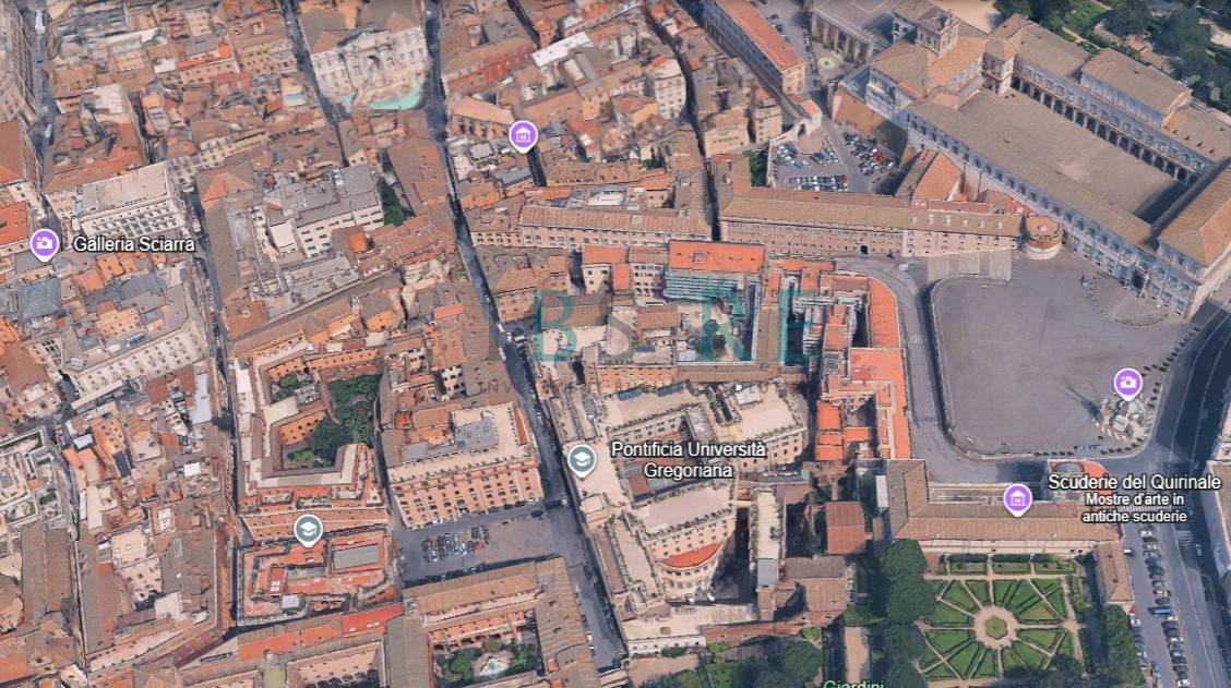 Locale commerciale in vendita a Roma, Centro Storico