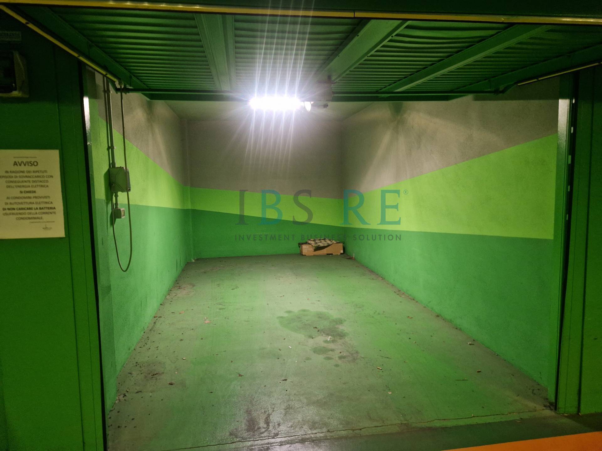 Box o garage in affitto a Roma, Prati