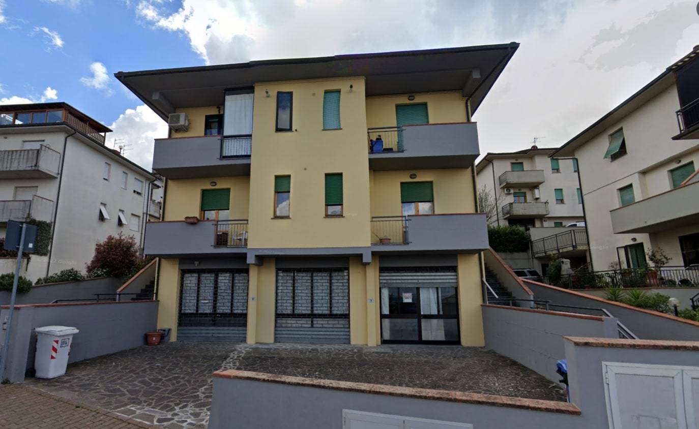 Locale commerciale in vendita a Montespertoli