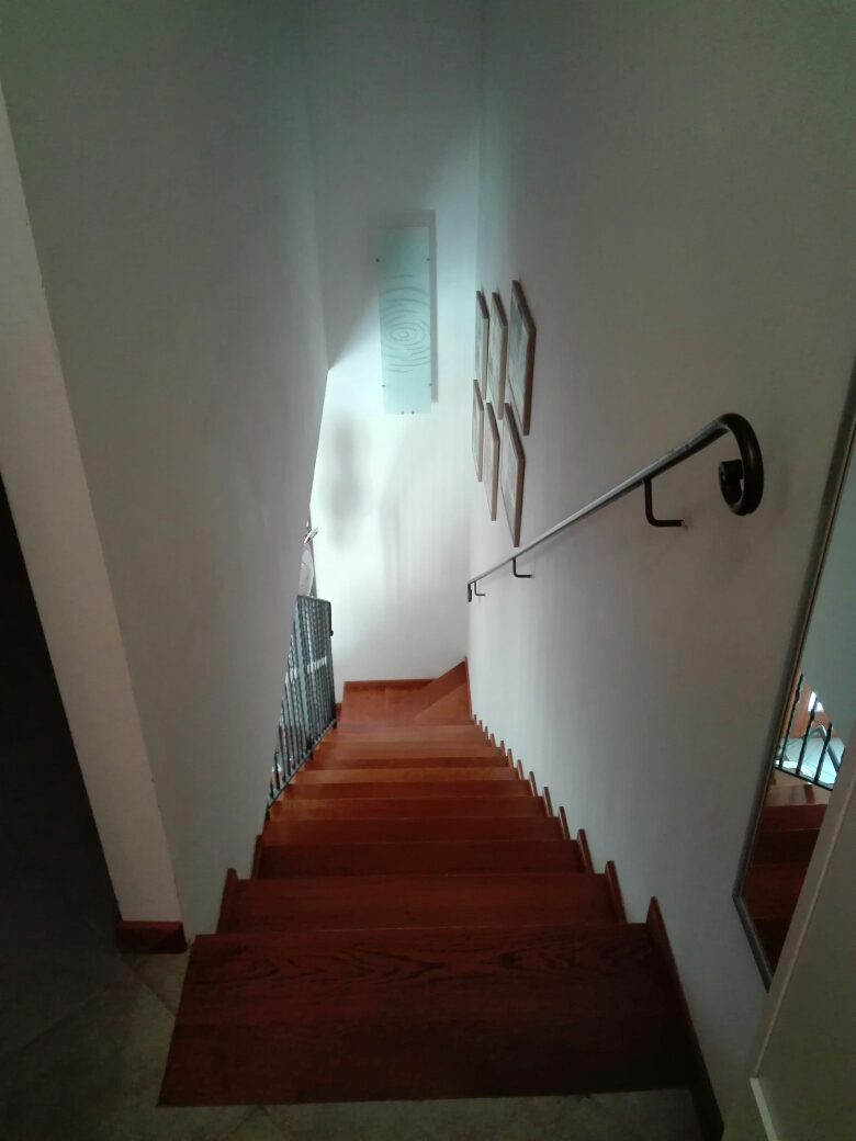 Appartamento Moderno in vendita a Montespertoli