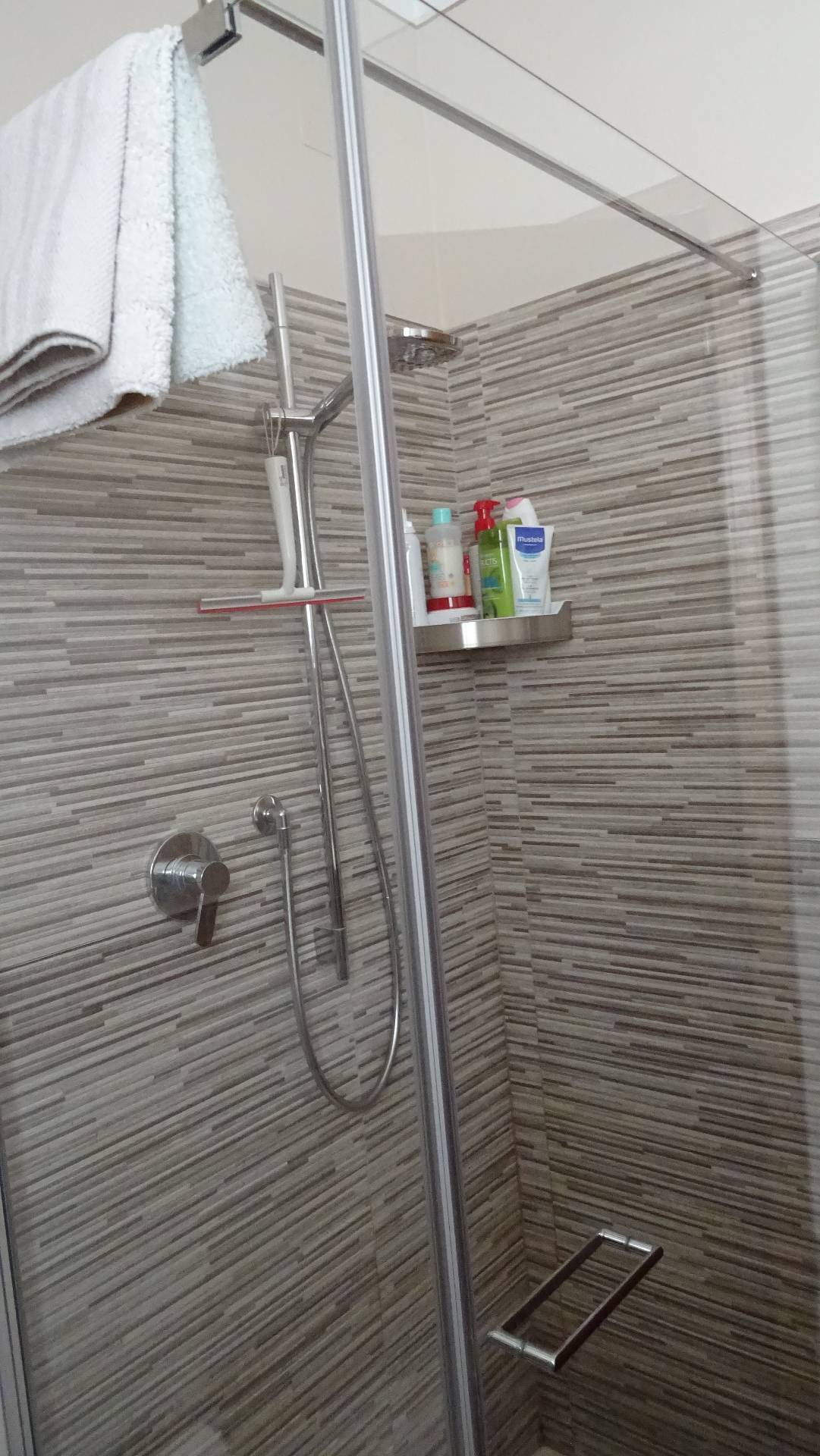 Appartamento Moderno in vendita a Montespertoli