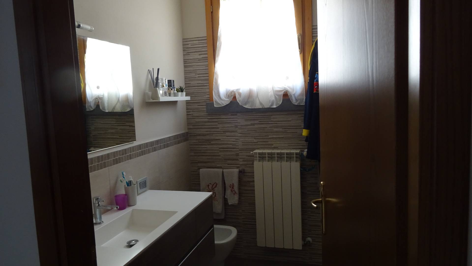 Appartamento Moderno in vendita a Montespertoli