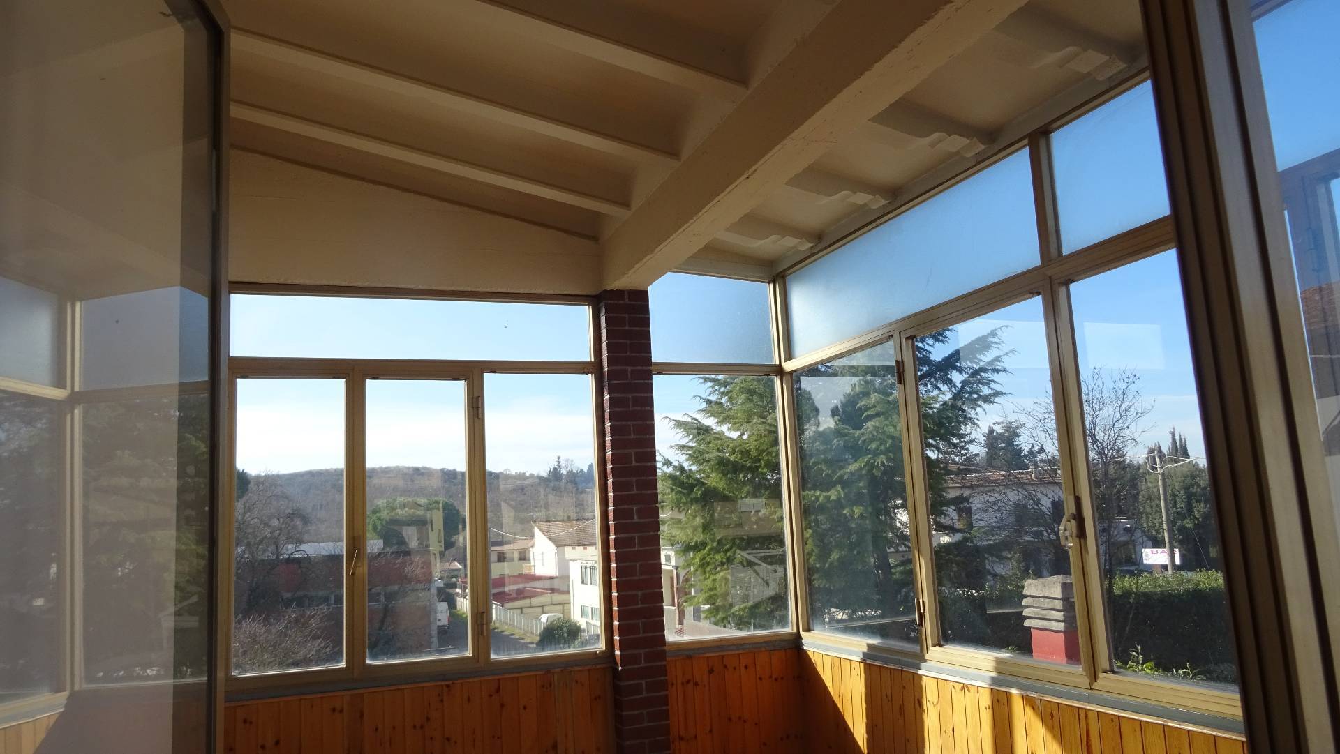 Appartamento Moderno in vendita a Montespertoli