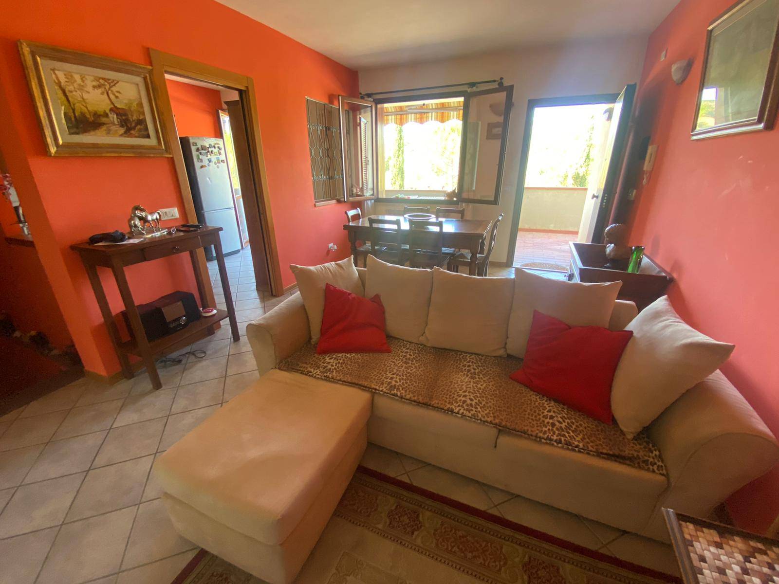 Appartamento Moderno in vendita a Montespertoli