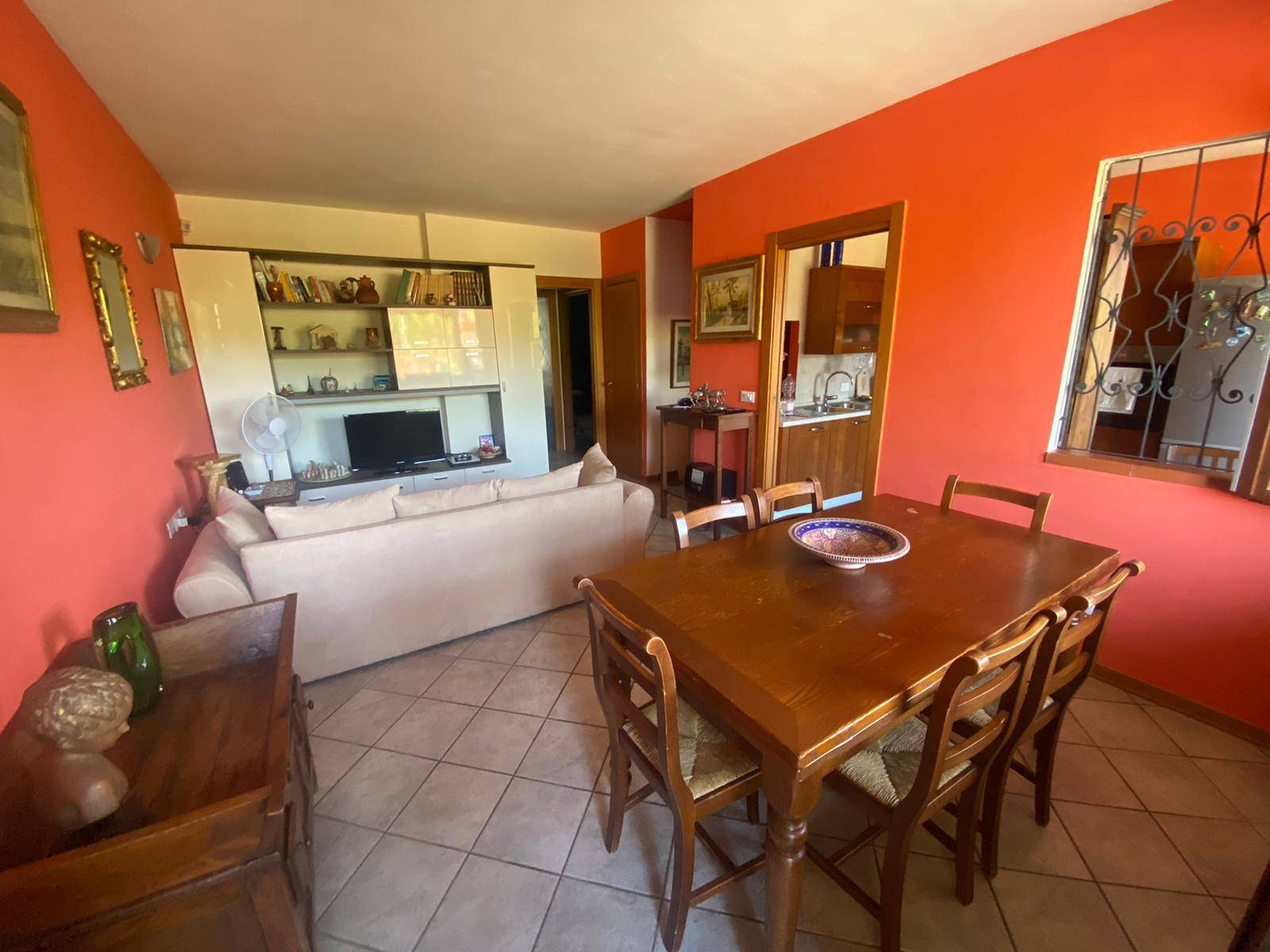 Appartamento Moderno in vendita a Montespertoli