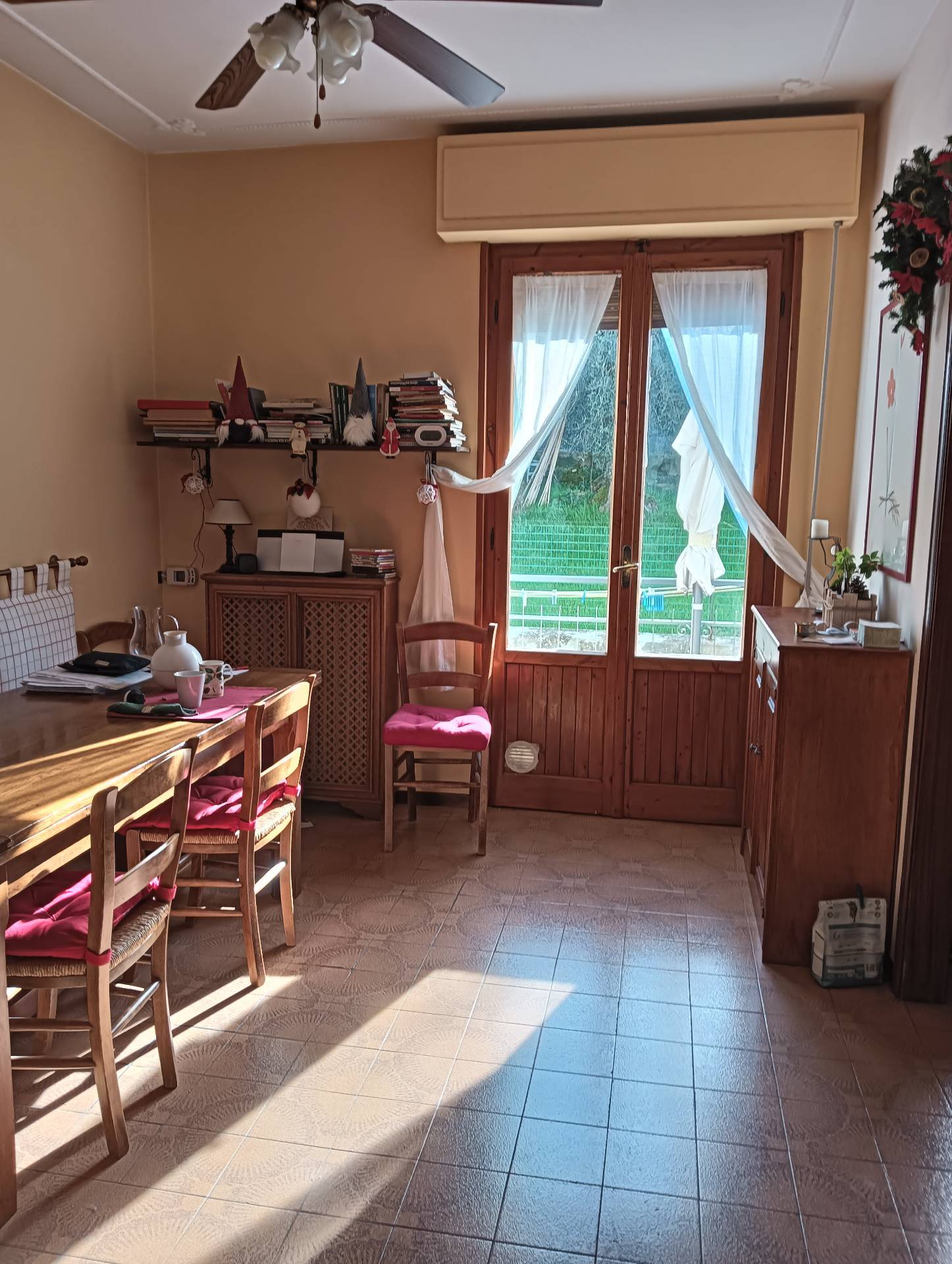 Appartamento Moderno in vendita a Montespertoli