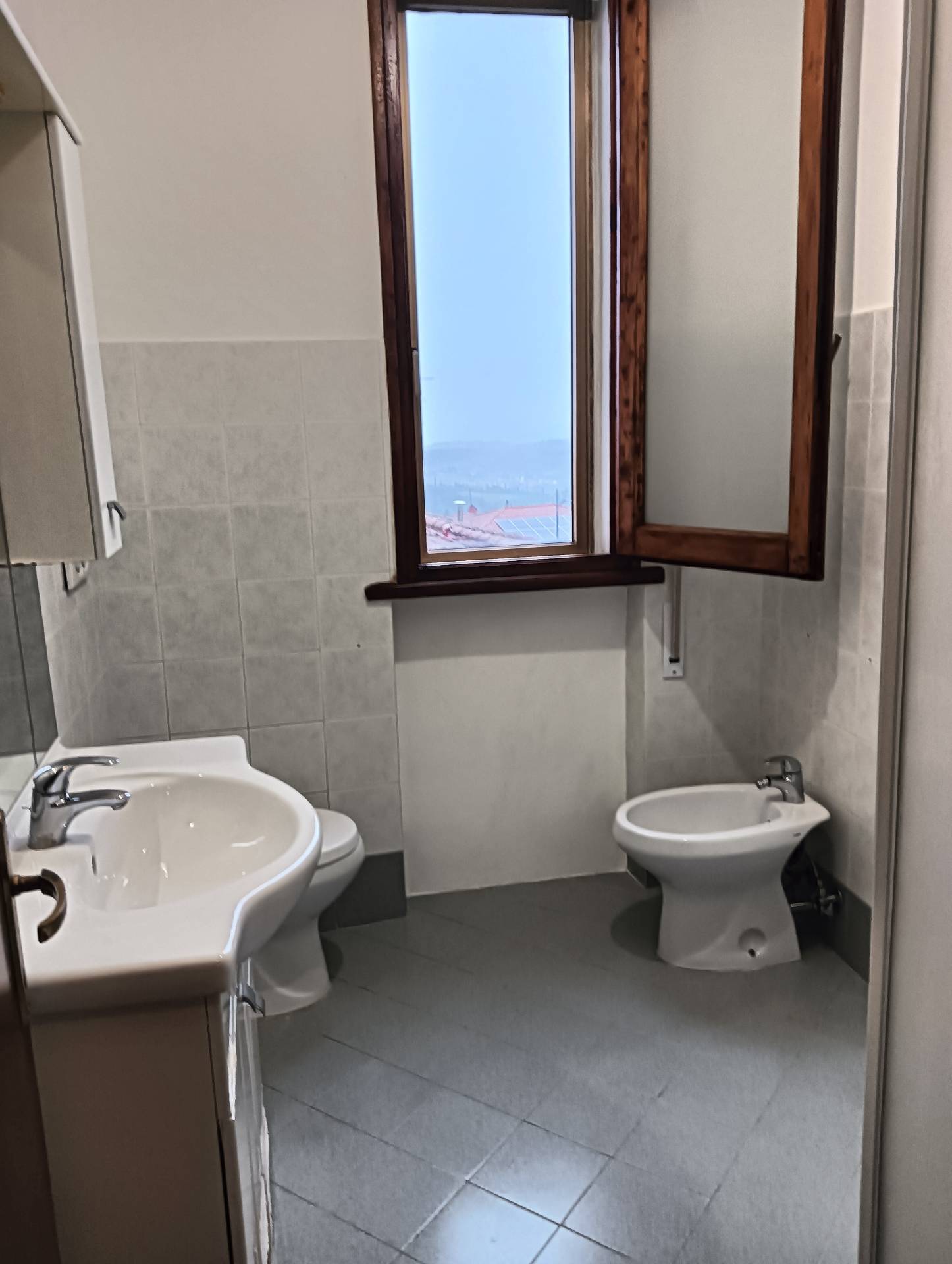 Appartamento Moderno in vendita a Montespertoli