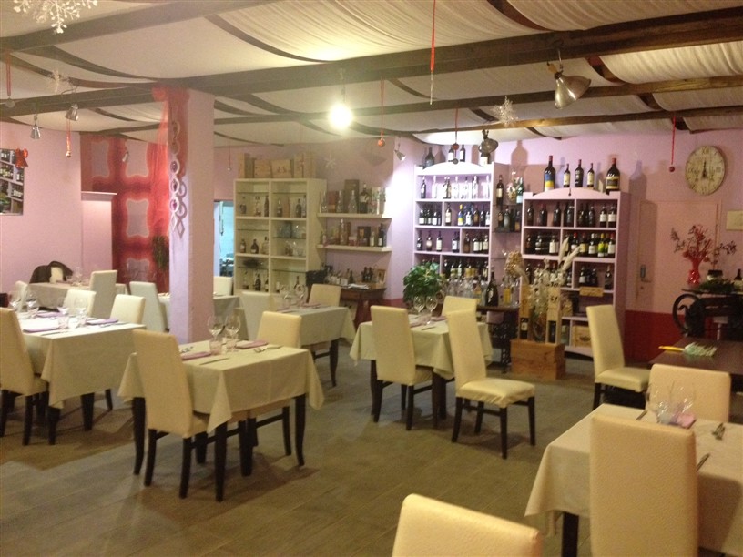 Attivit commerciale in vendita a Gambassi Terme