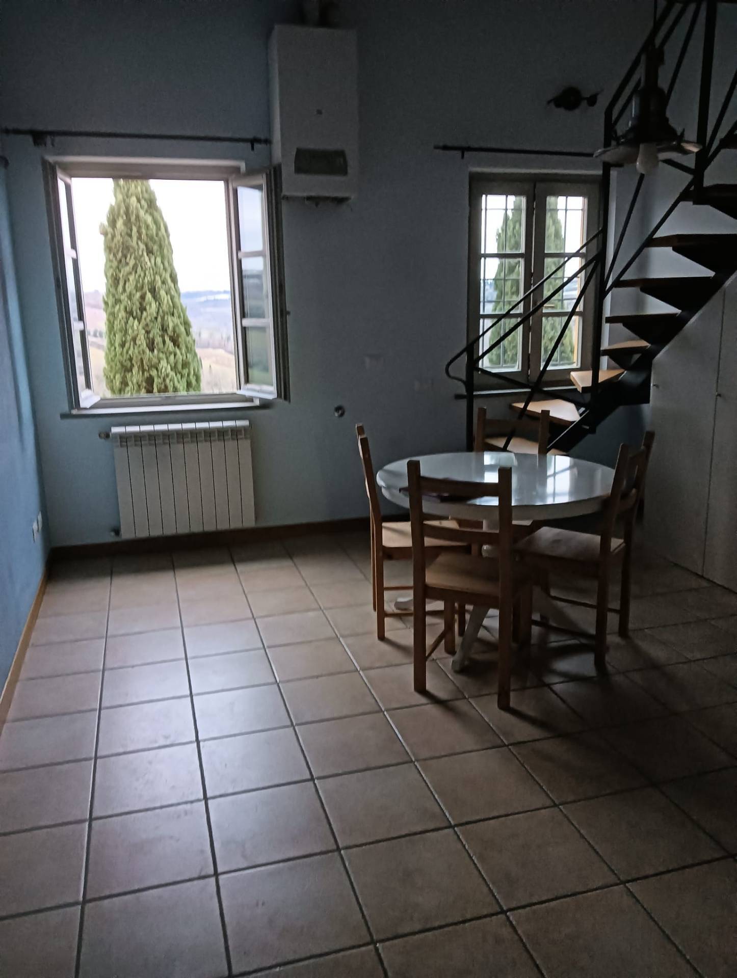 Appartamento Moderno in vendita a Montespertoli