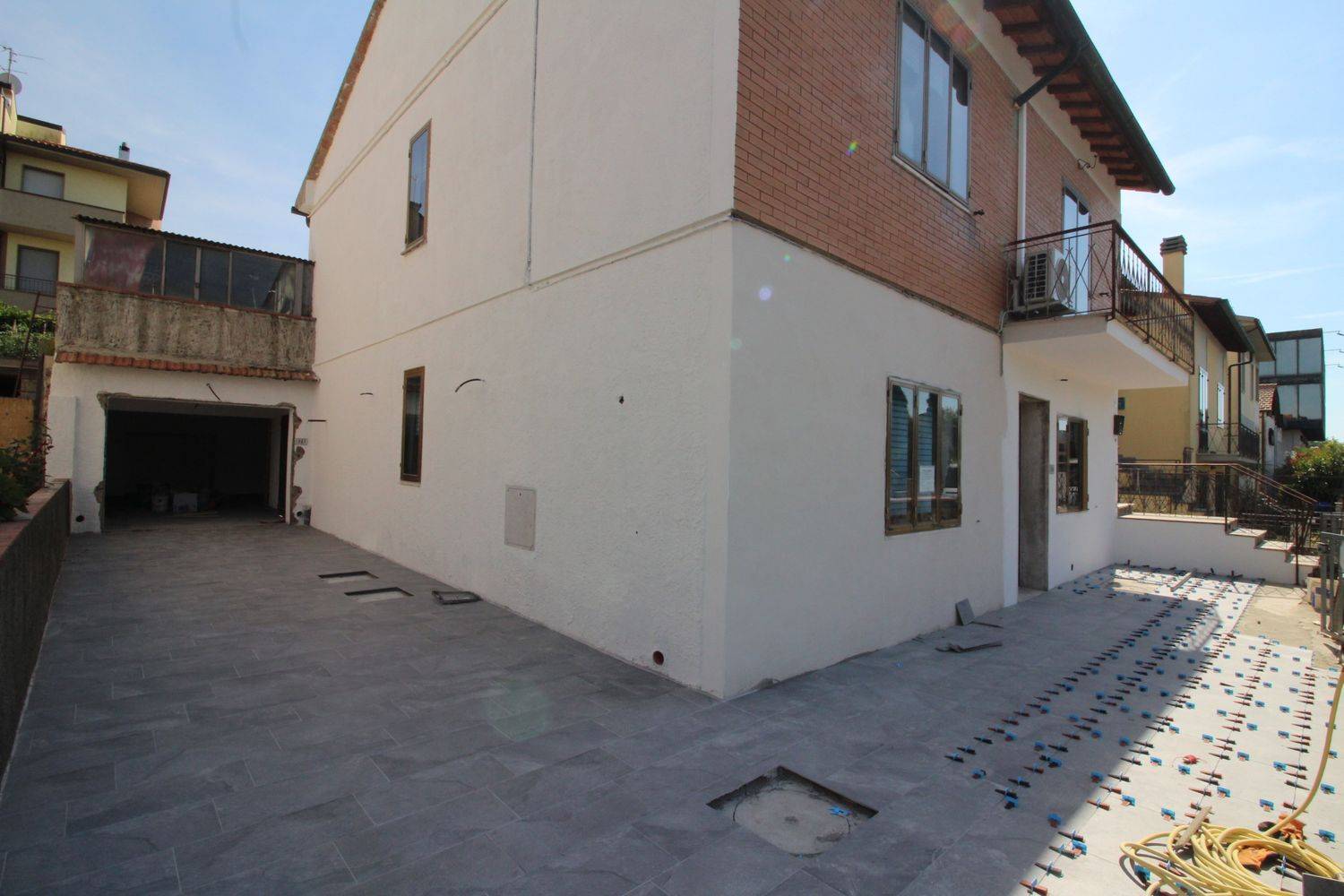 Appartamento Moderno in vendita a Montespertoli