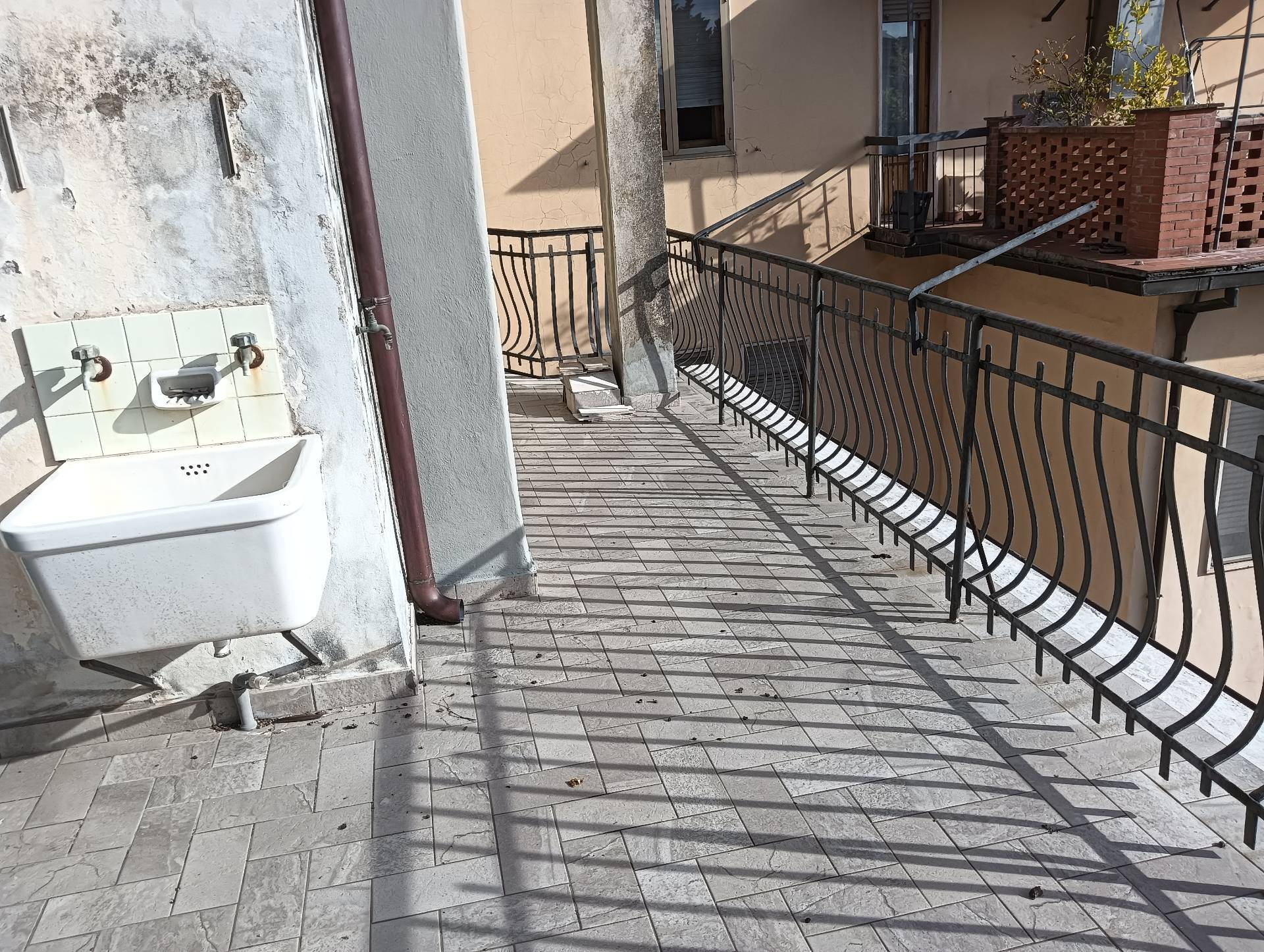 Appartamento Moderno in vendita a Montespertoli