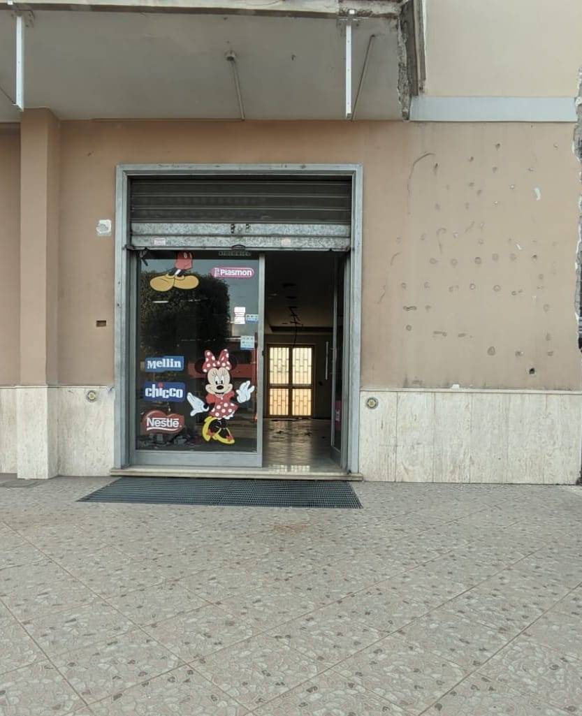 Negozio in affitto a Mariglianella