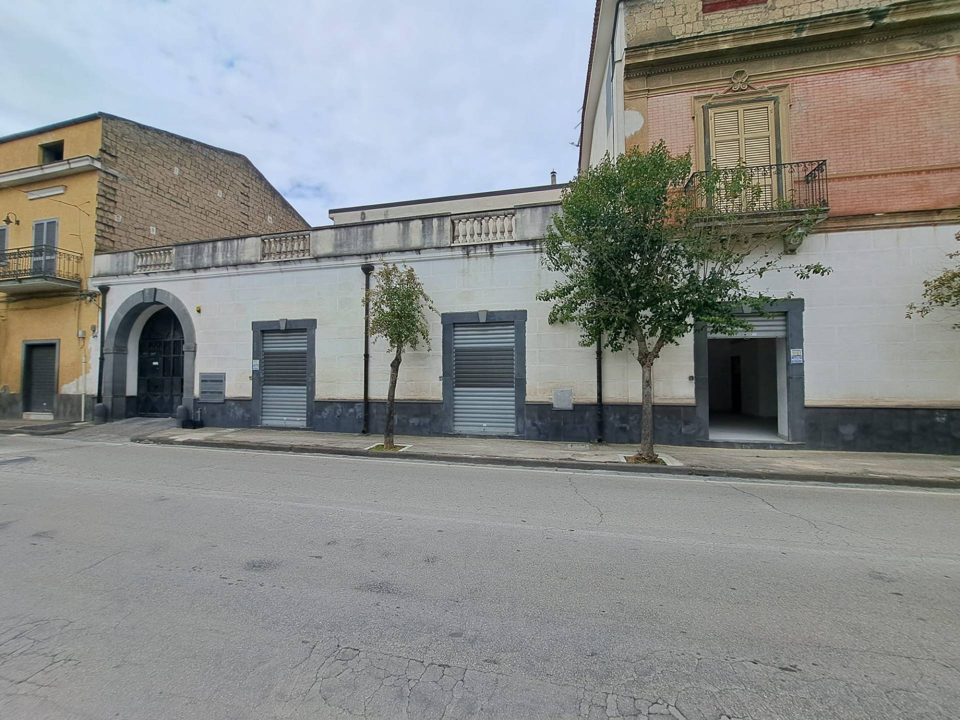 Negozio in affitto a Marigliano