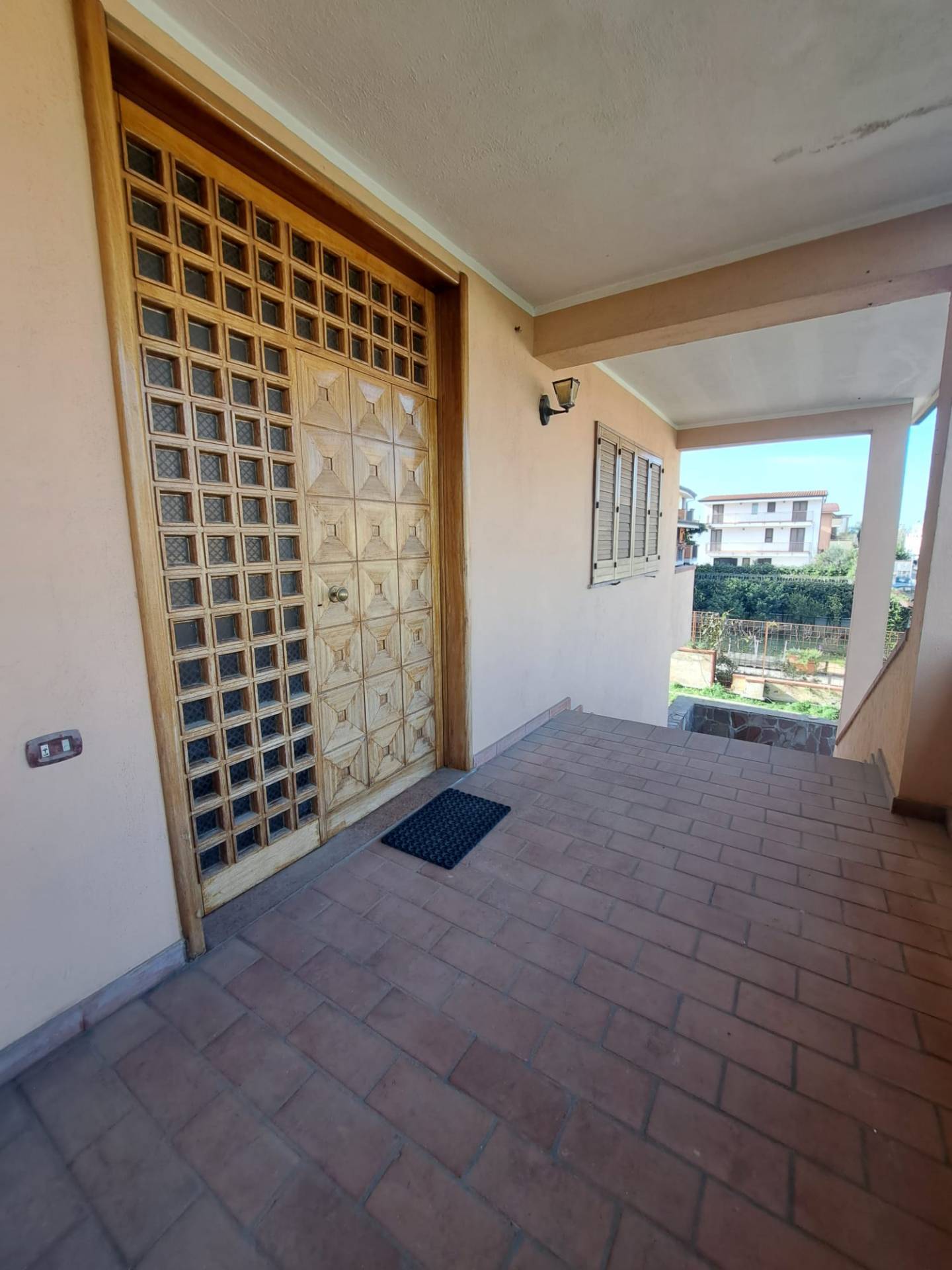 Villa in vendita a Castello di Cisterna