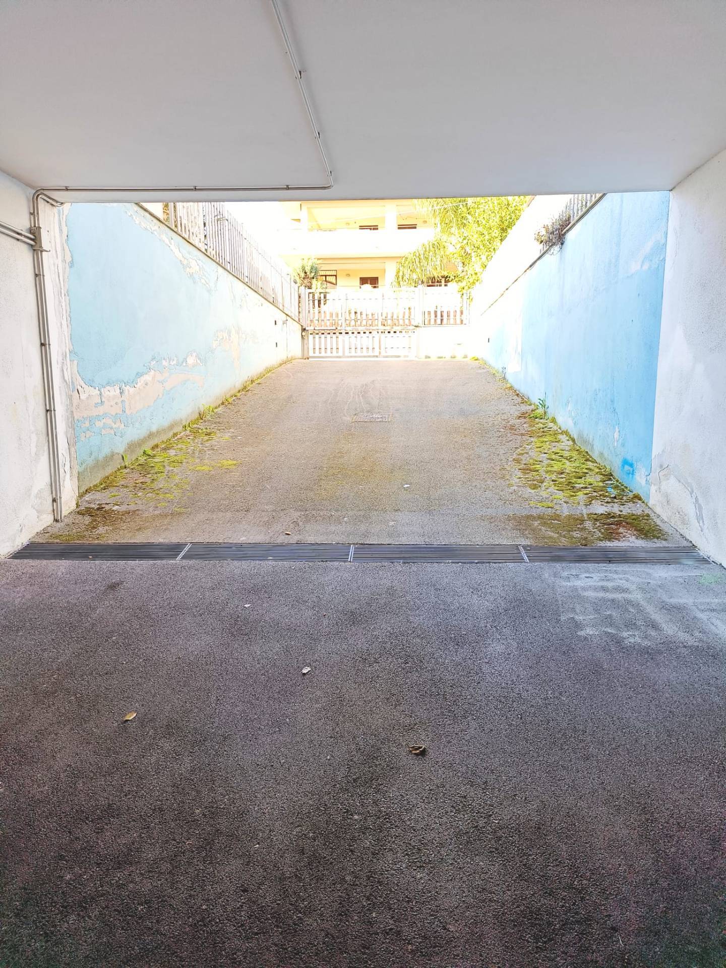 Garage / posto auto in affitto a Castello di Cisterna