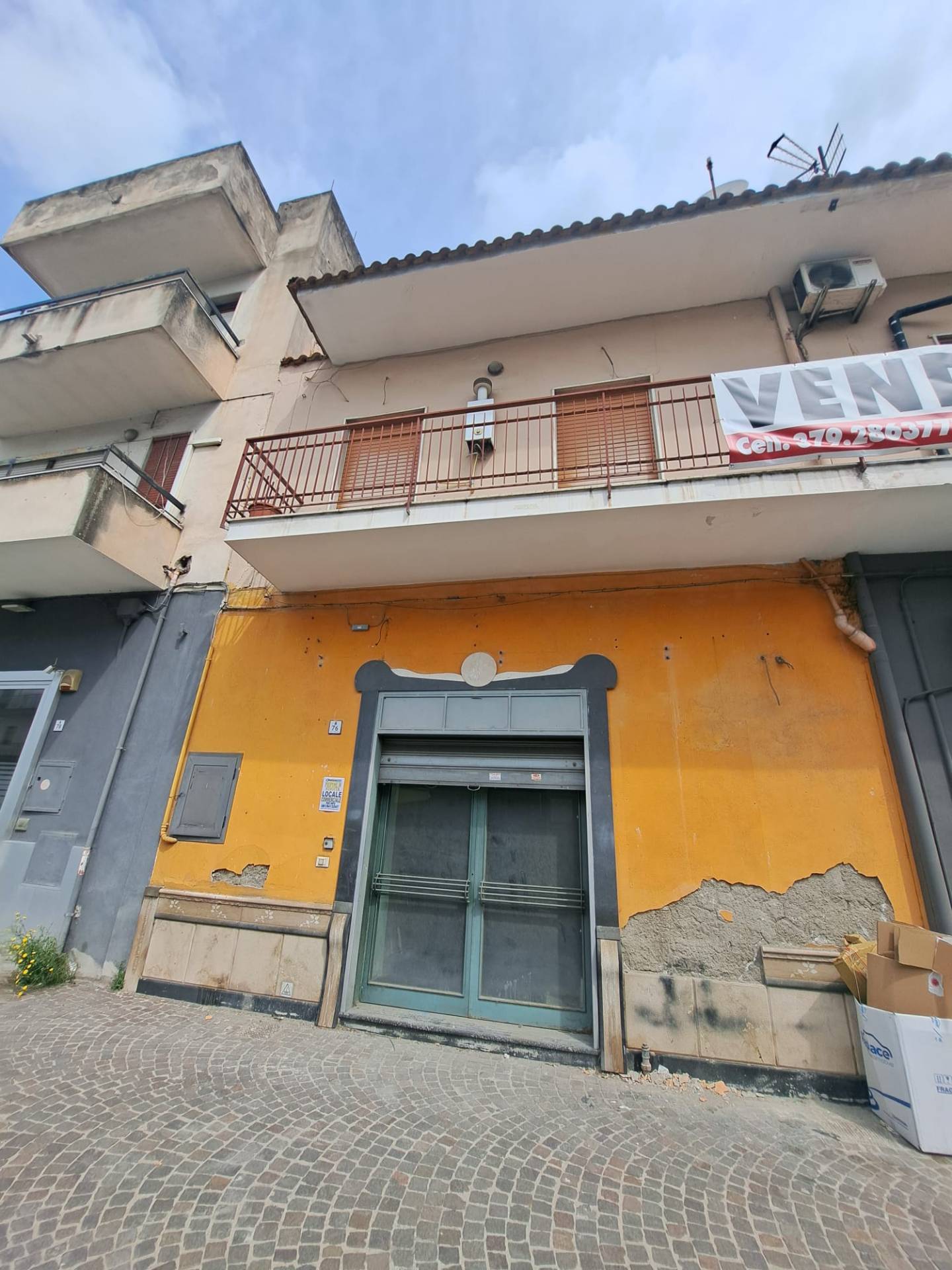 Negozio in vendita a Mariglianella