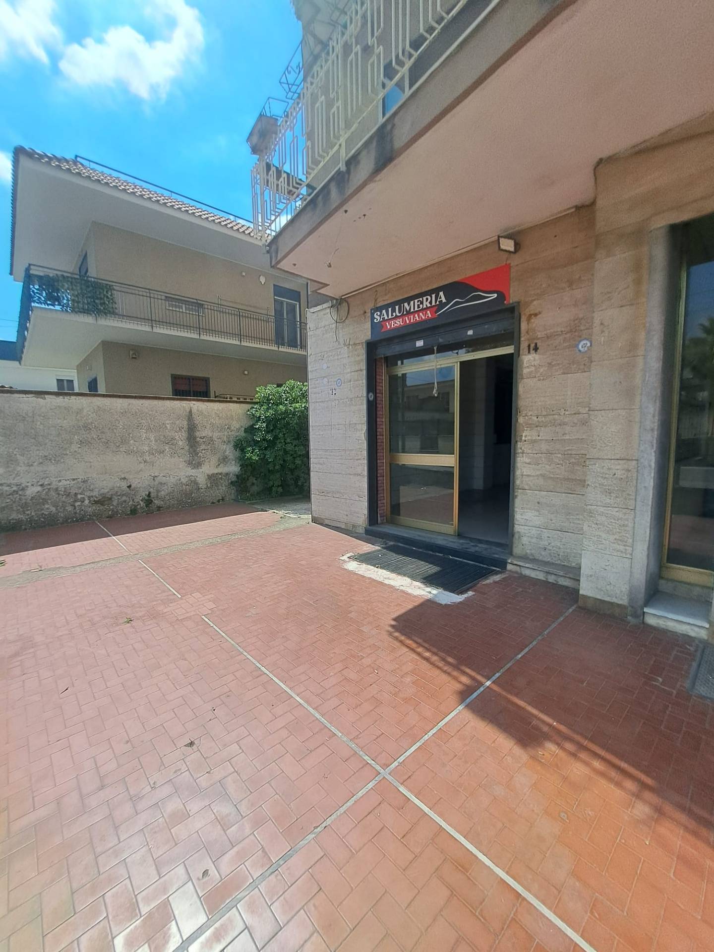Negozio in vendita a Marigliano