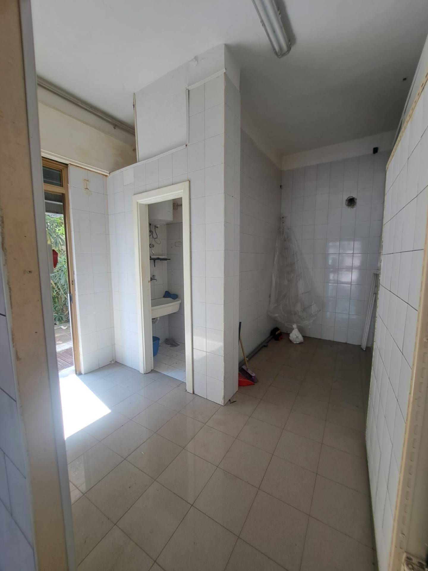 Negozio in vendita a Marigliano
