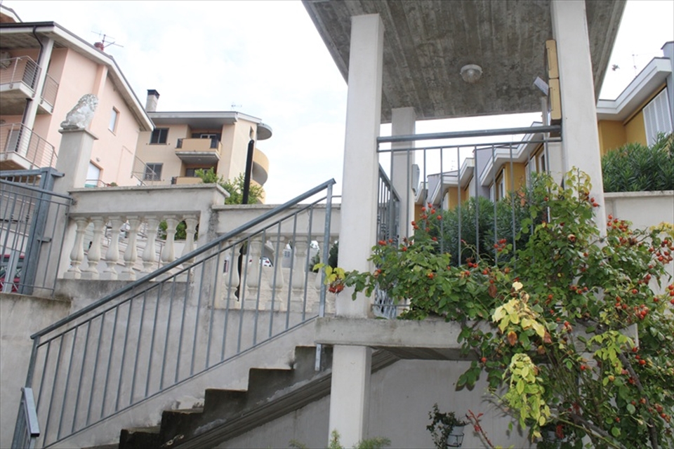 Mansarda in vendita in via colle scorrano n. 62, Pescara