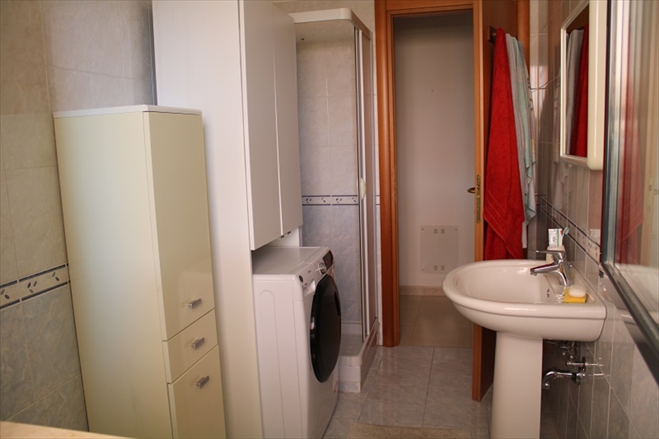 Trilocale in affitto in via di sotto 3/2, Pescara