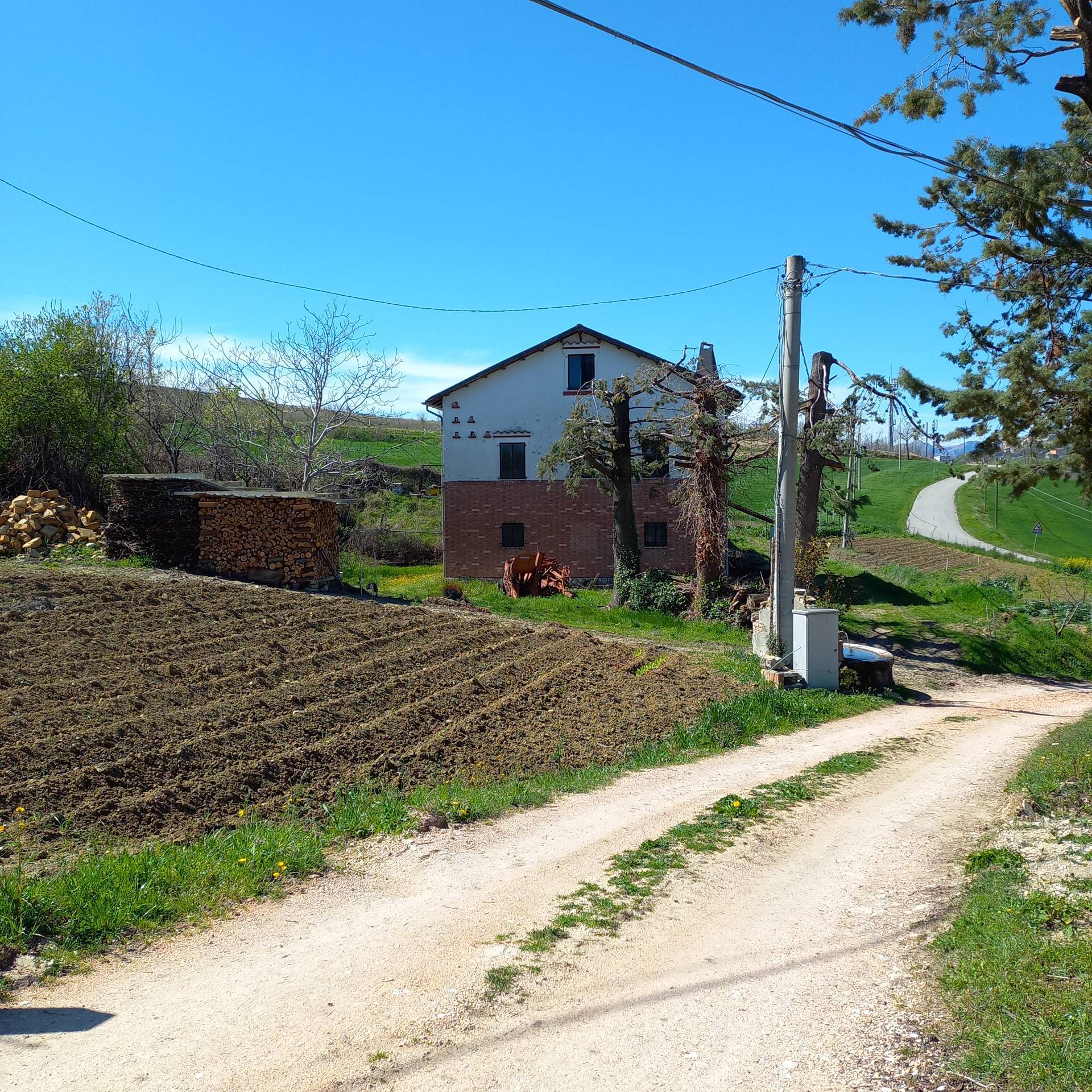 CASA in vendita a Santa Vittoria in Matenano