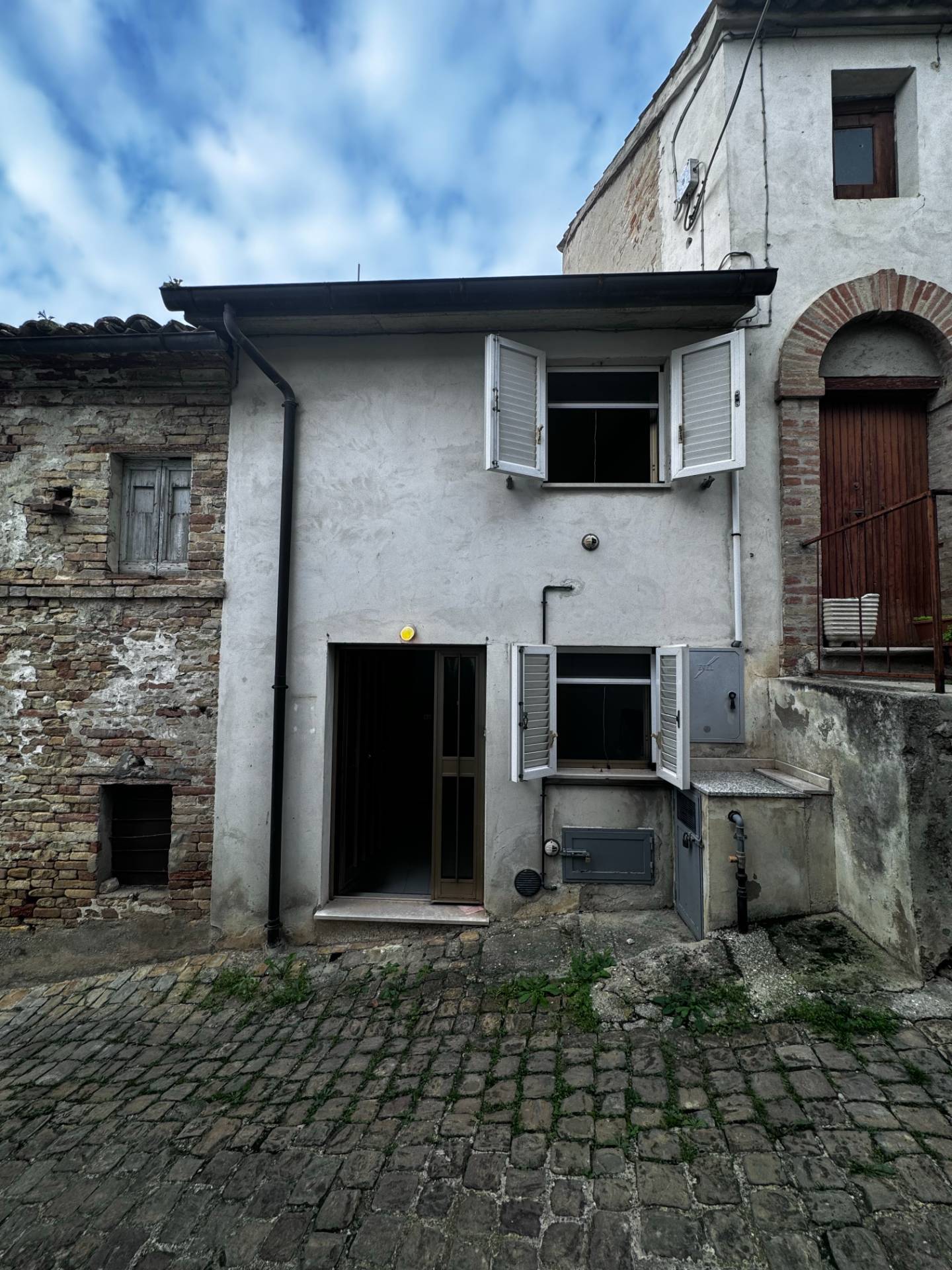 CASA in vendita a Montegiorgio, Monteverde