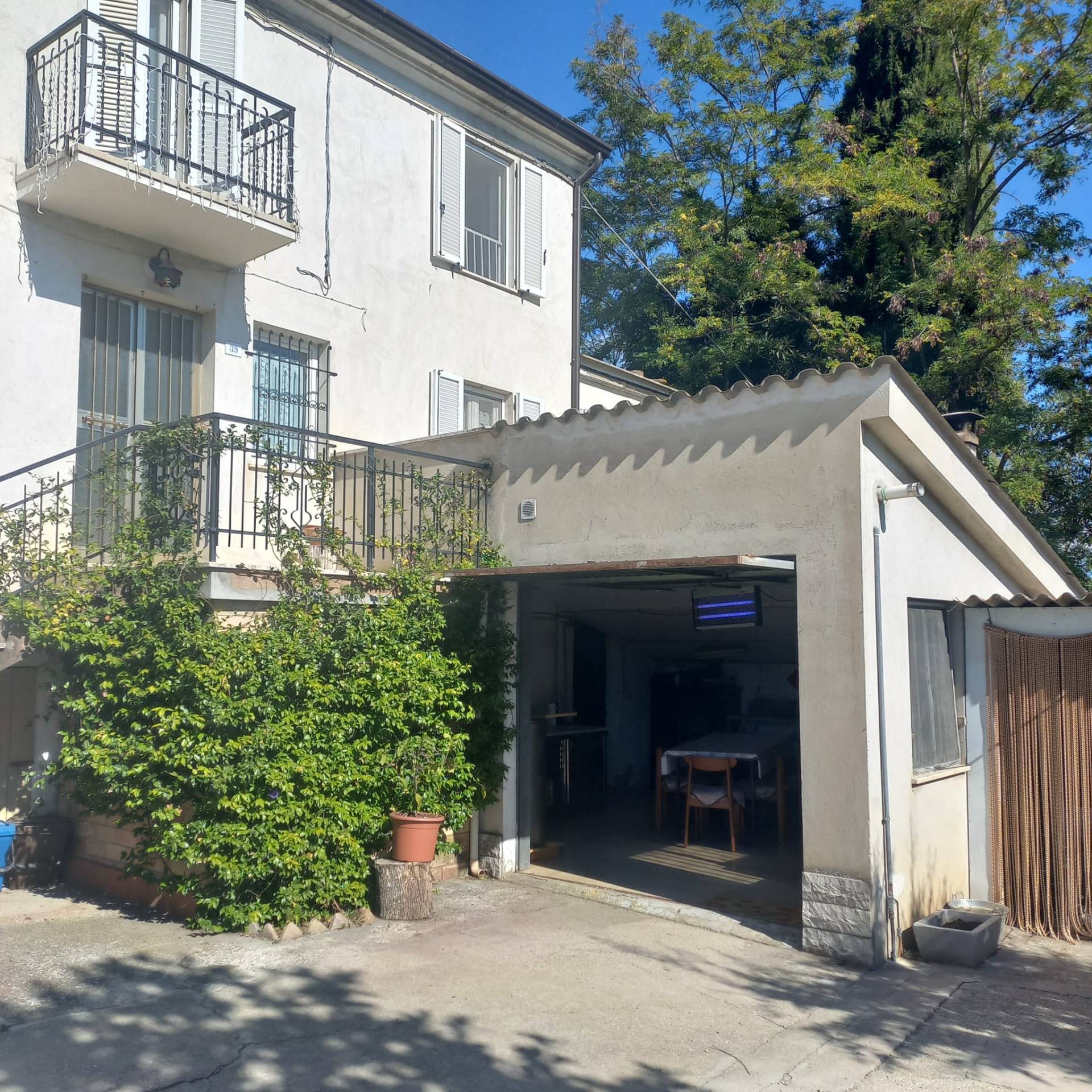 Casa associata in vendita a Falerone, Piane di Falerone