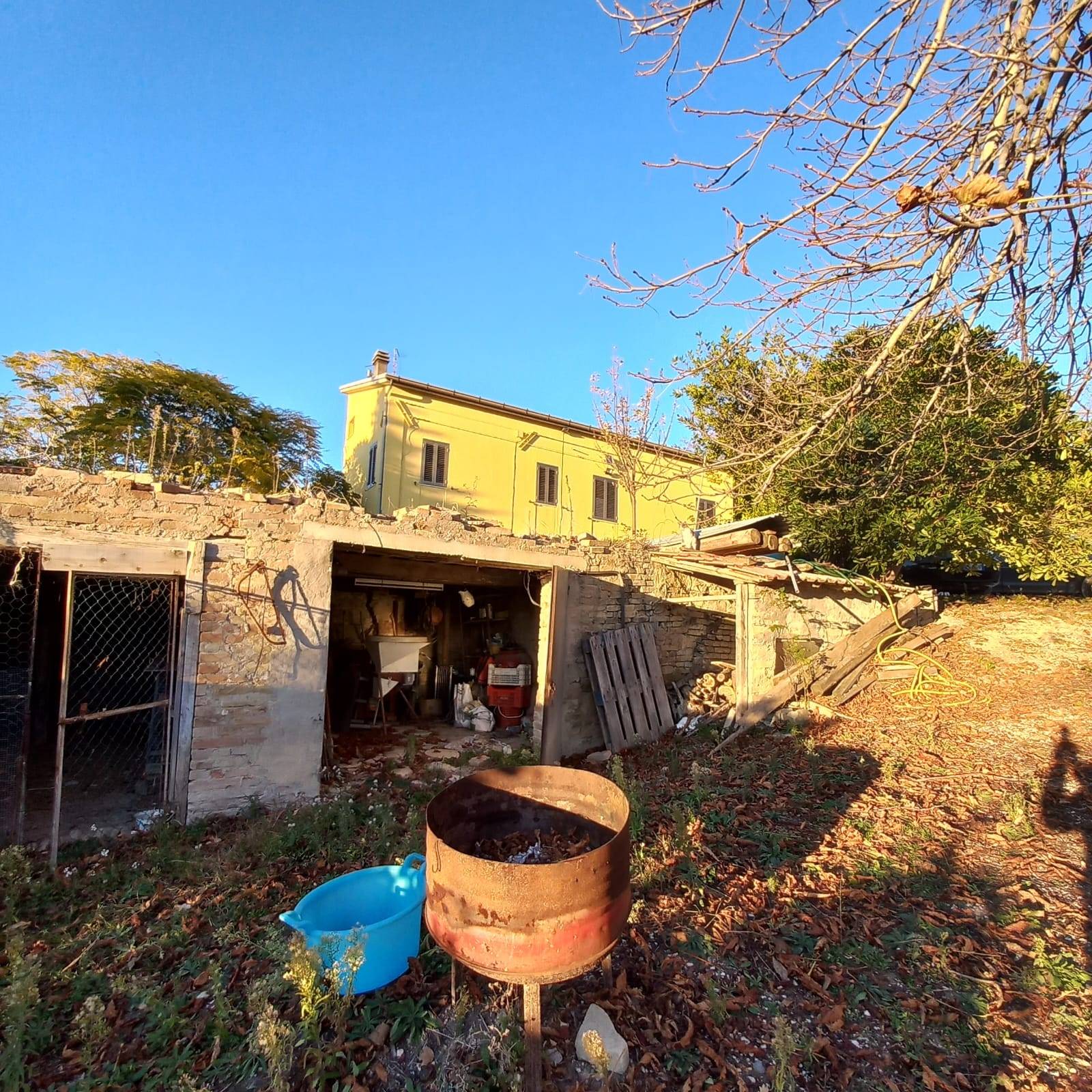 Casa singola in vendita a Monte Vidon Corrado
