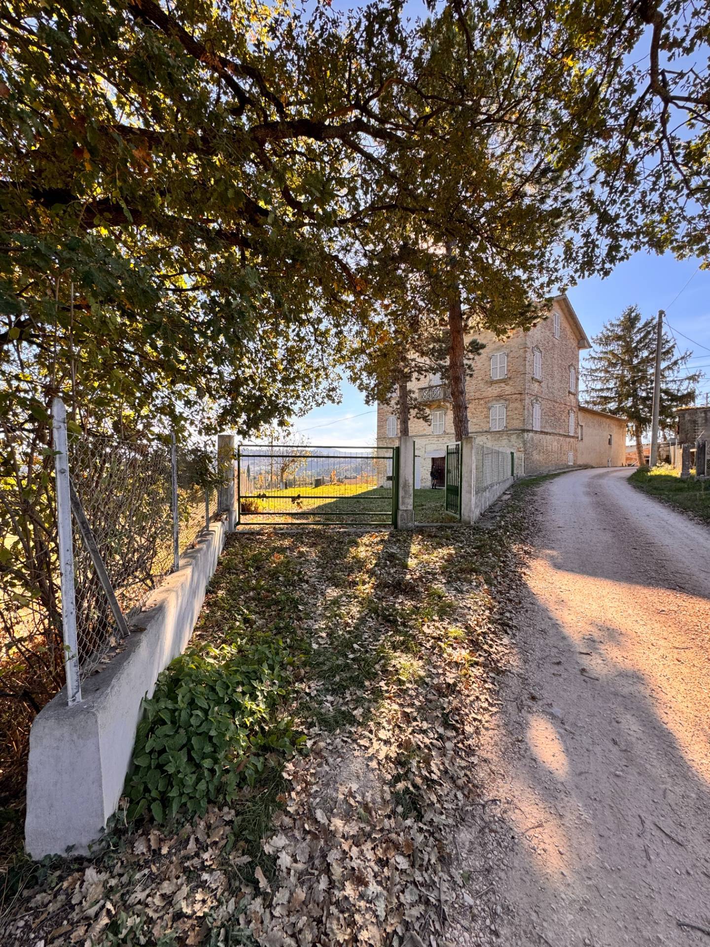 Casa associata in vendita a Falerone, Piane di Falerone