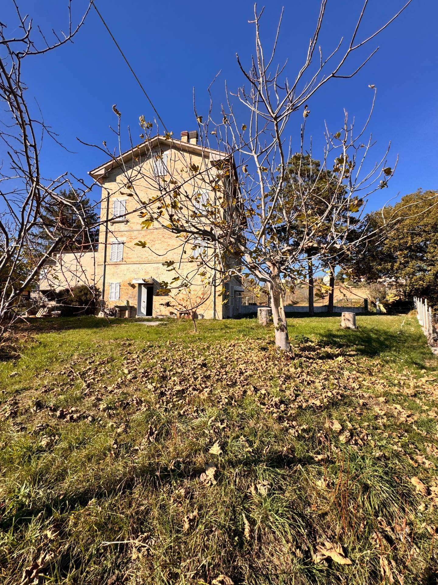 Casa associata in vendita a Falerone, Piane di Falerone