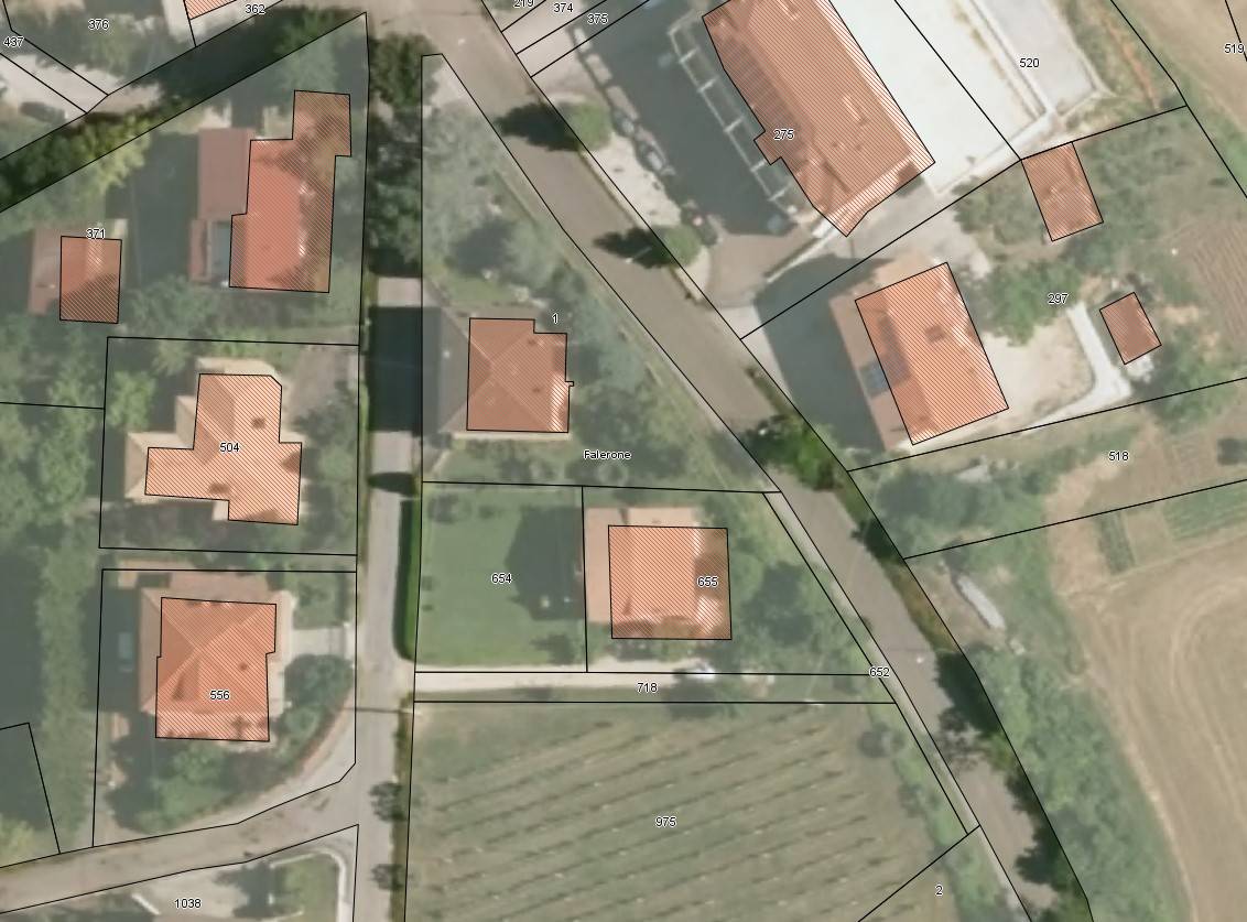 Terreno edificabile in vendita a Falerone