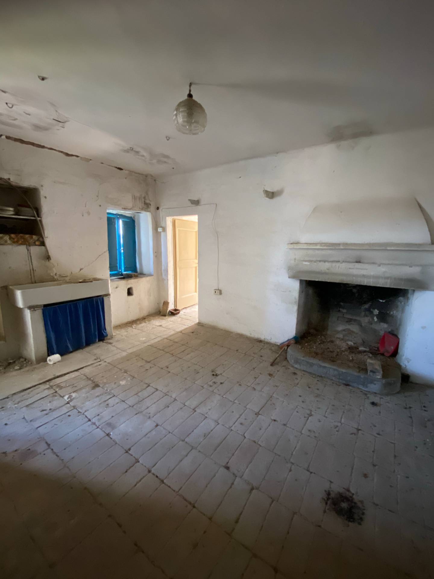 CASALE / RUSTICO in vendita a Montottone