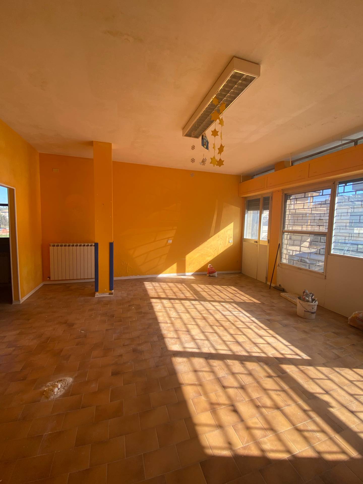 LOCALE COMMERCIALE / NEGOZIO in affitto a Montegiorgio, Piane di Montegiorgio