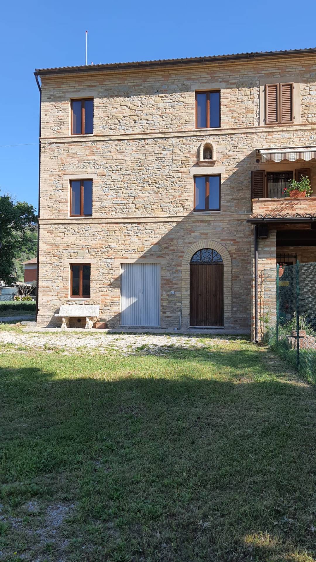 Casa associata in vendita a Falerone