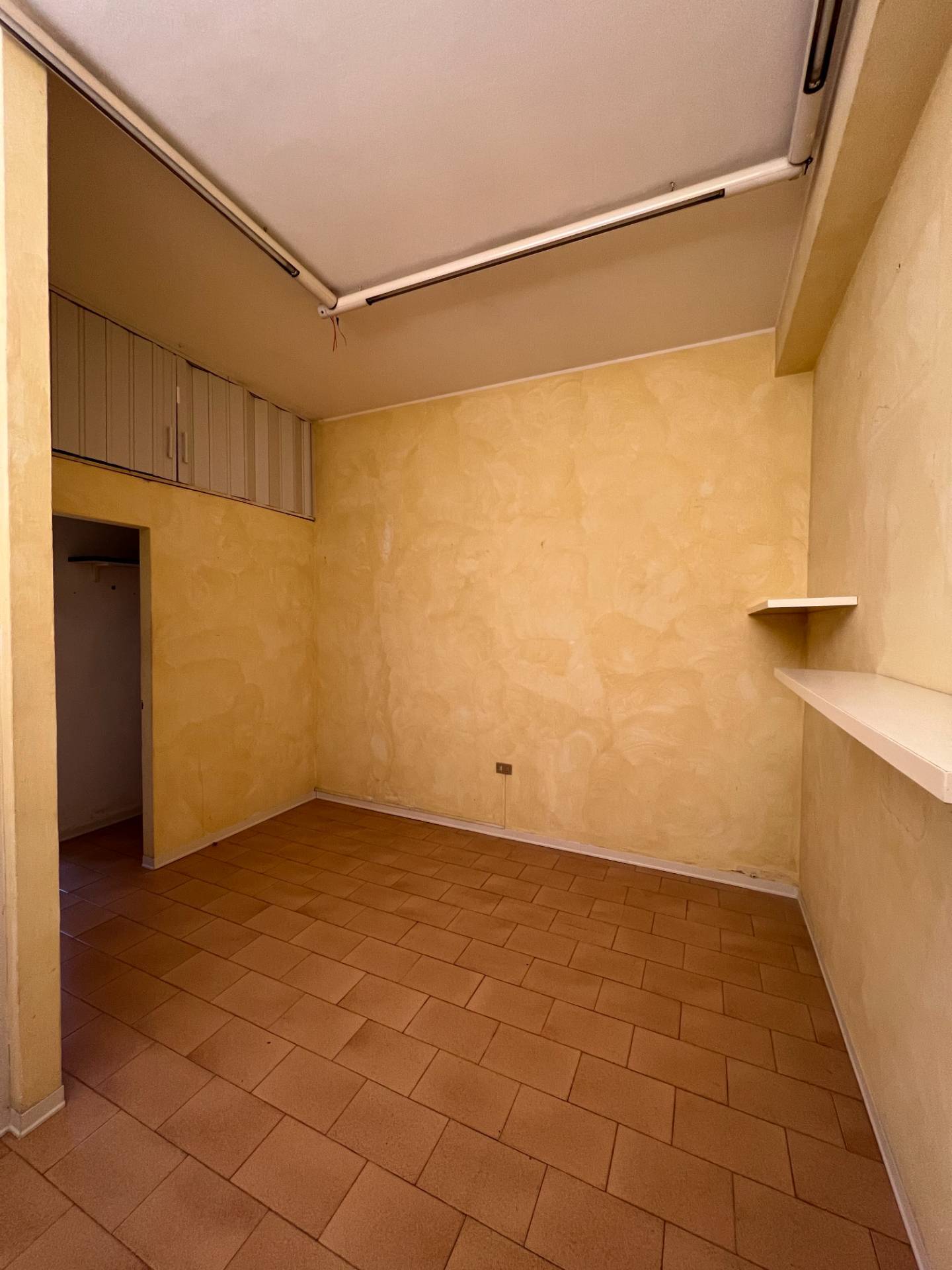 LOCALE COMMERCIALE / NEGOZIO in affitto a Montegiorgio, Piane di Montegiorgio