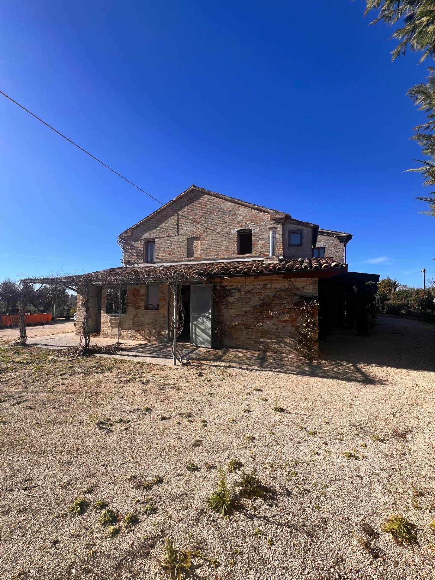 ALBERGO / RESIDENCE / BED & BREAKFAST / STRUTTURA RICETTIVA in vendita a Recanati