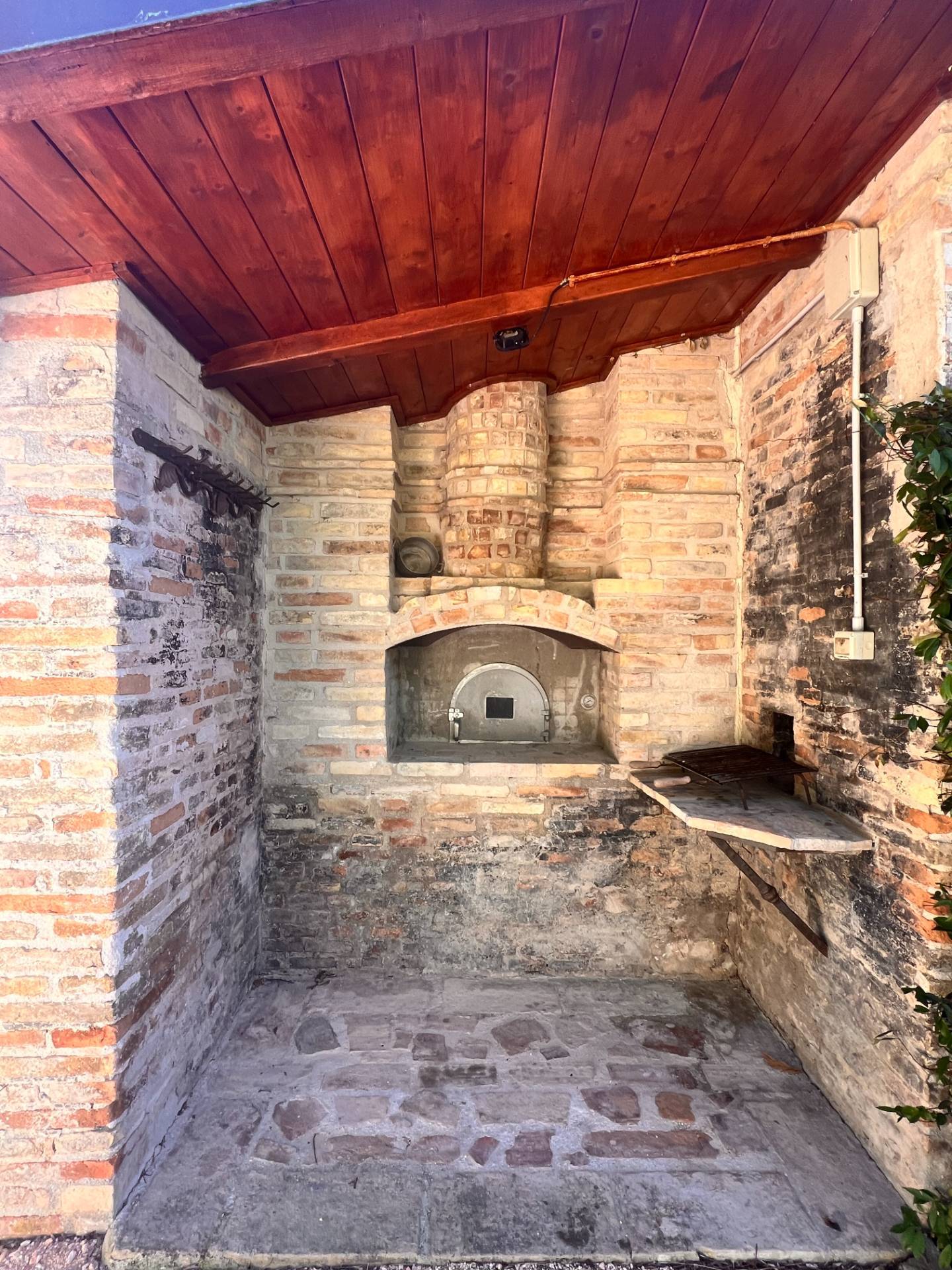 ALBERGO / RESIDENCE / BED & BREAKFAST / STRUTTURA RICETTIVA in vendita a Recanati