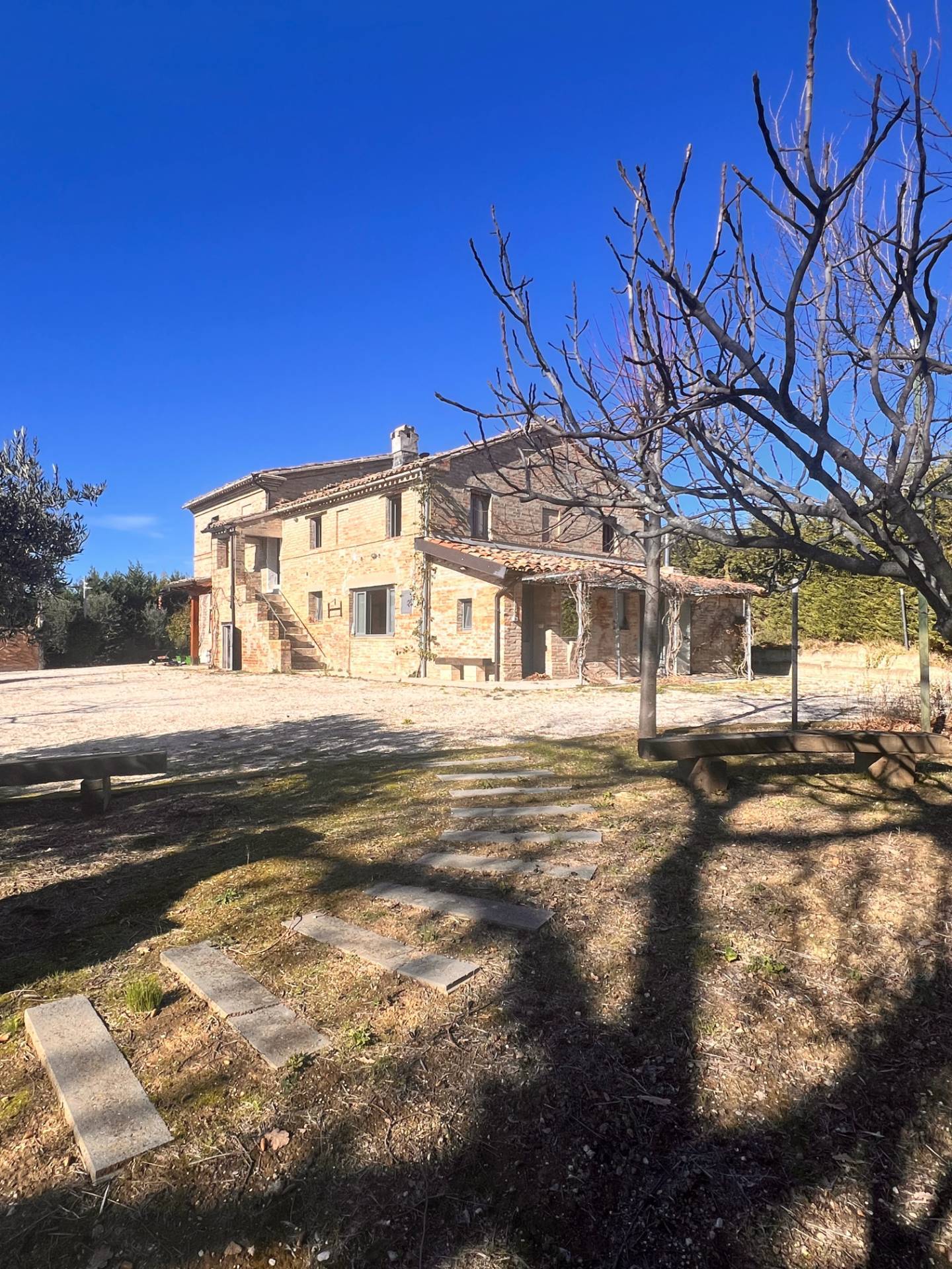 ALBERGO / RESIDENCE / BED & BREAKFAST / STRUTTURA RICETTIVA in vendita a Recanati