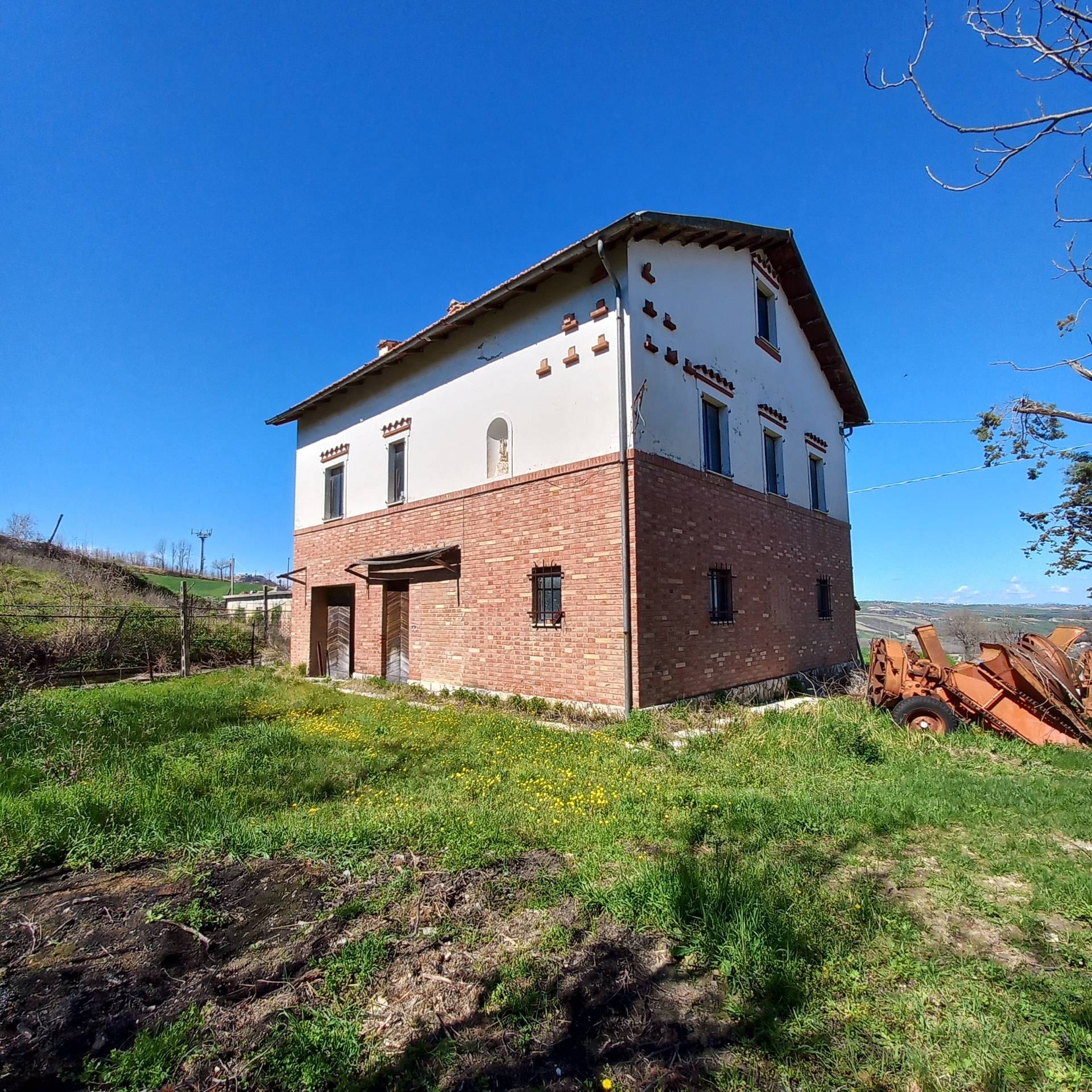 CASA in vendita a Santa Vittoria in Matenano