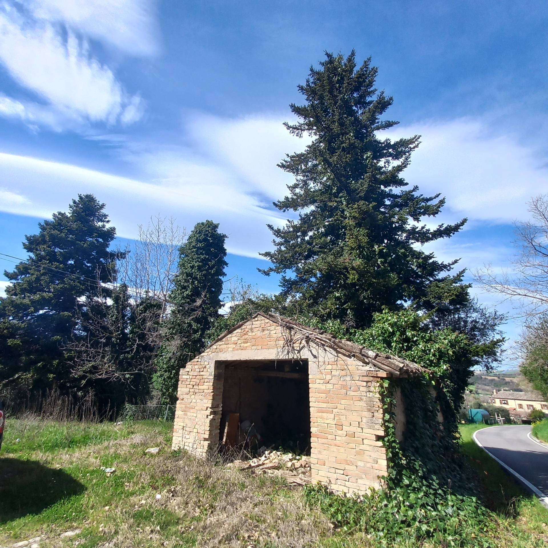 CASALE / RUSTICO in vendita a Servigliano