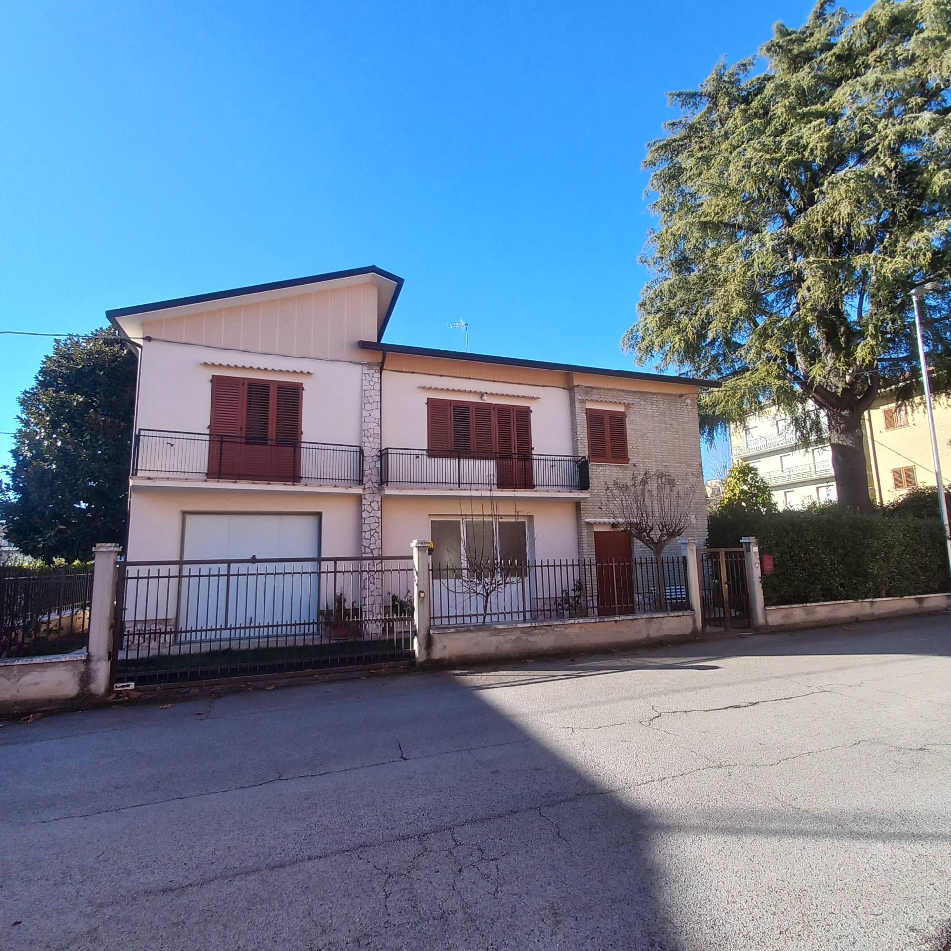 Casa/Villa in vendita a Falerone