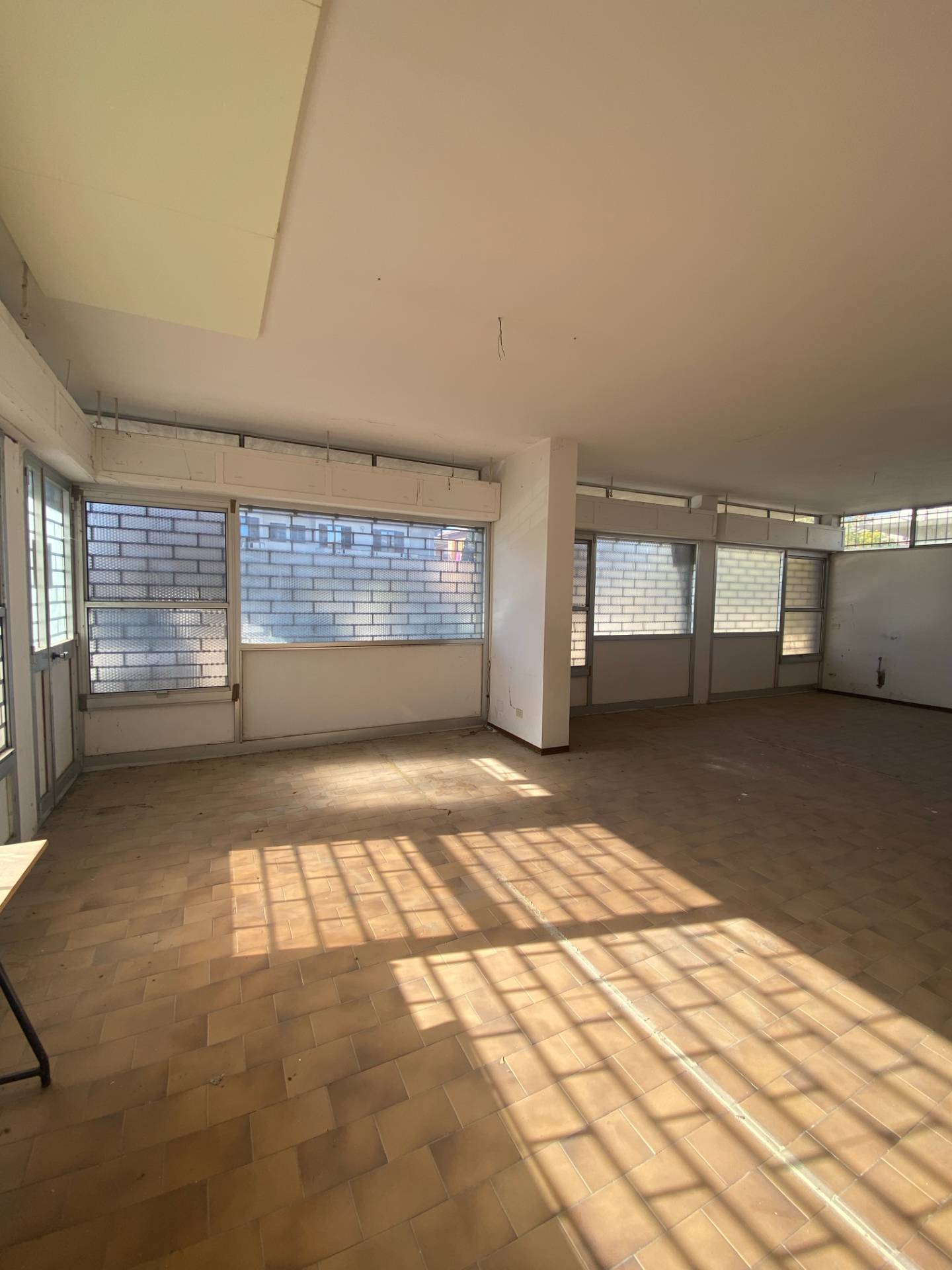 LOCALE COMMERCIALE / NEGOZIO in affitto a Montegiorgio, Piane di Montegiorgio