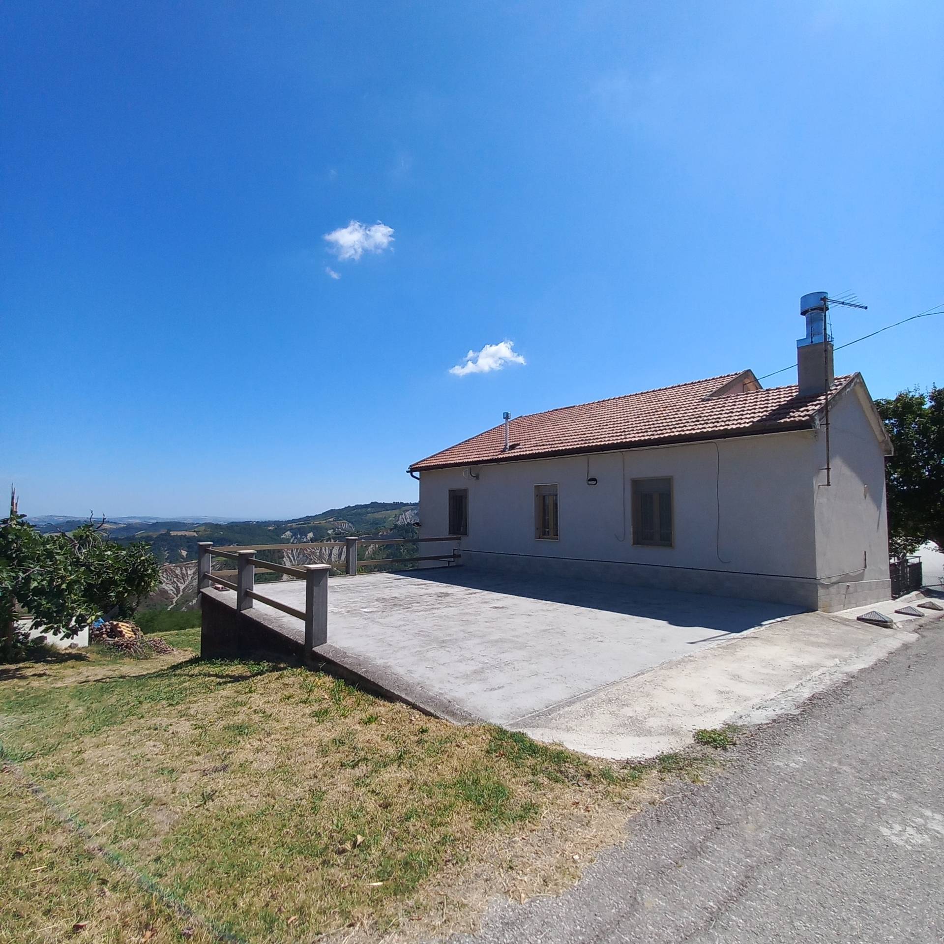 CASA in vendita a Montefalcone Appennino
