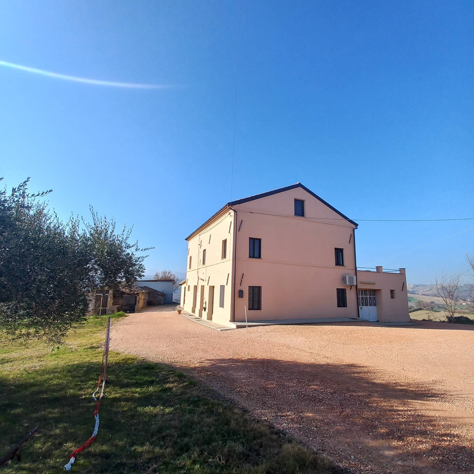 CASA in vendita a Montappone