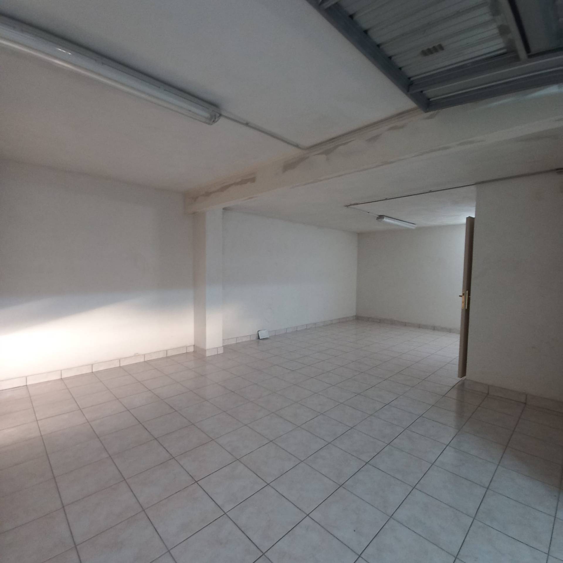 Garage in vendita a Servigliano