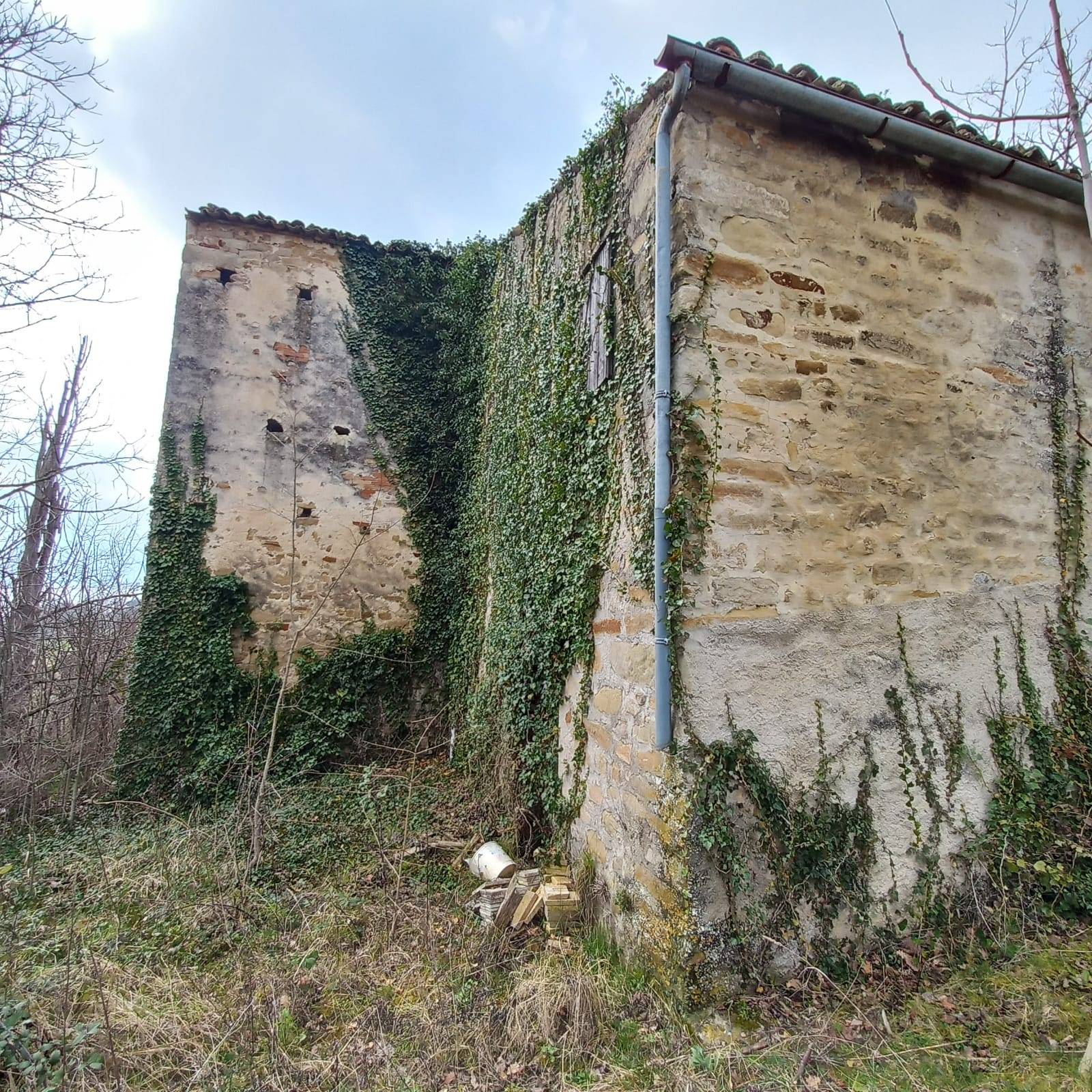 Rustico in vendita a Montelparo