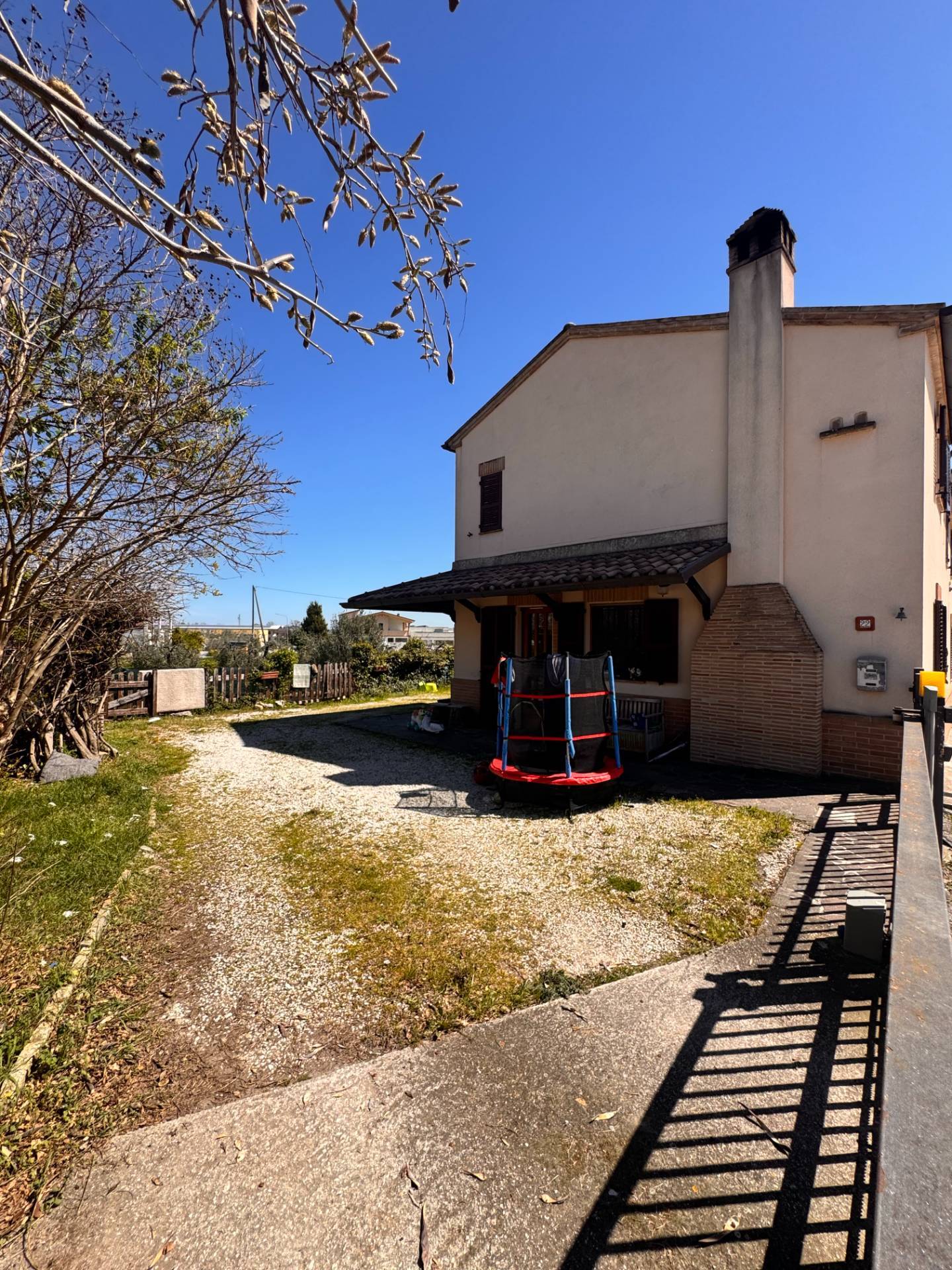 Casa associata in vendita a Montegiorgio, Piane di Montegiorgio