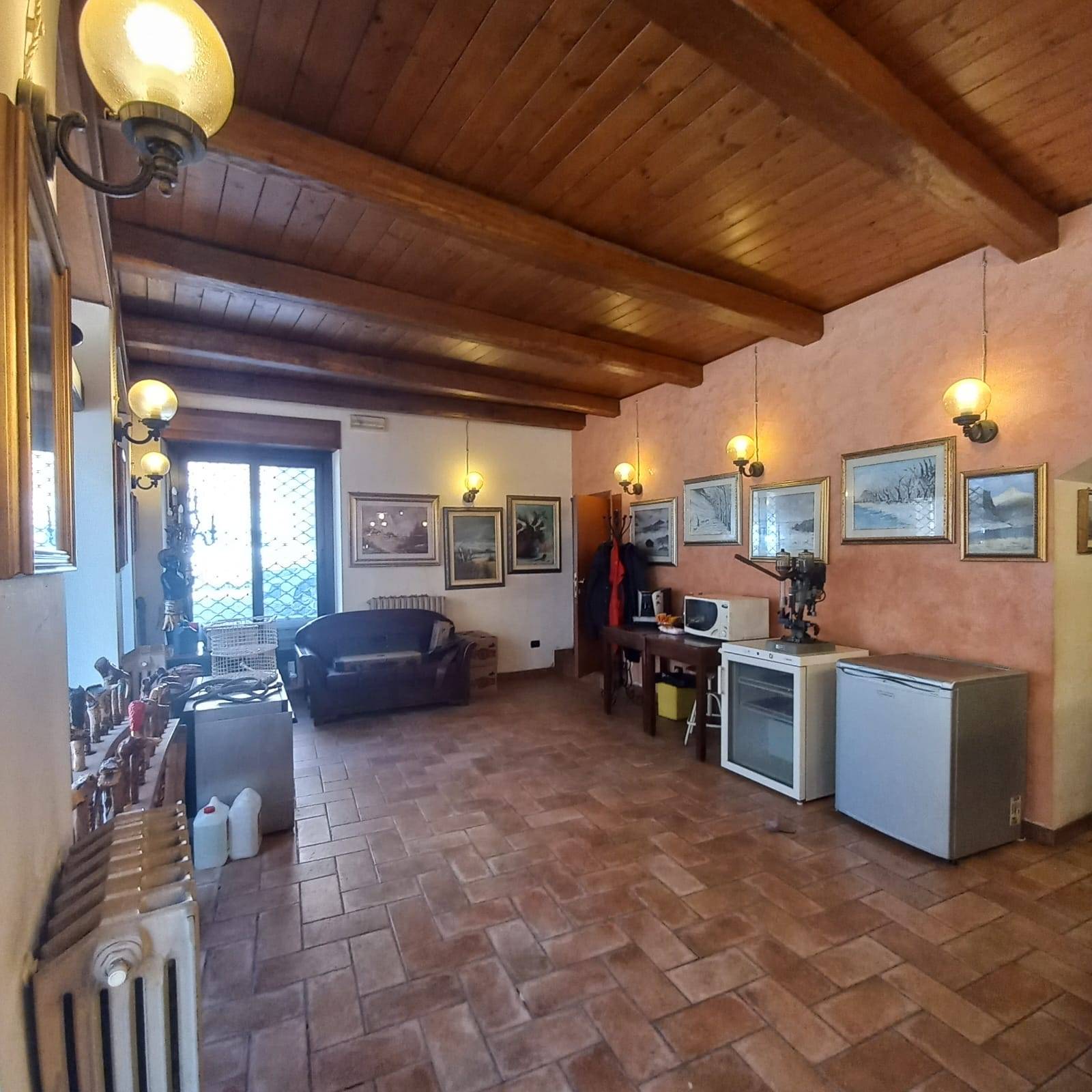 CASA in vendita a Santa Vittoria in Matenano