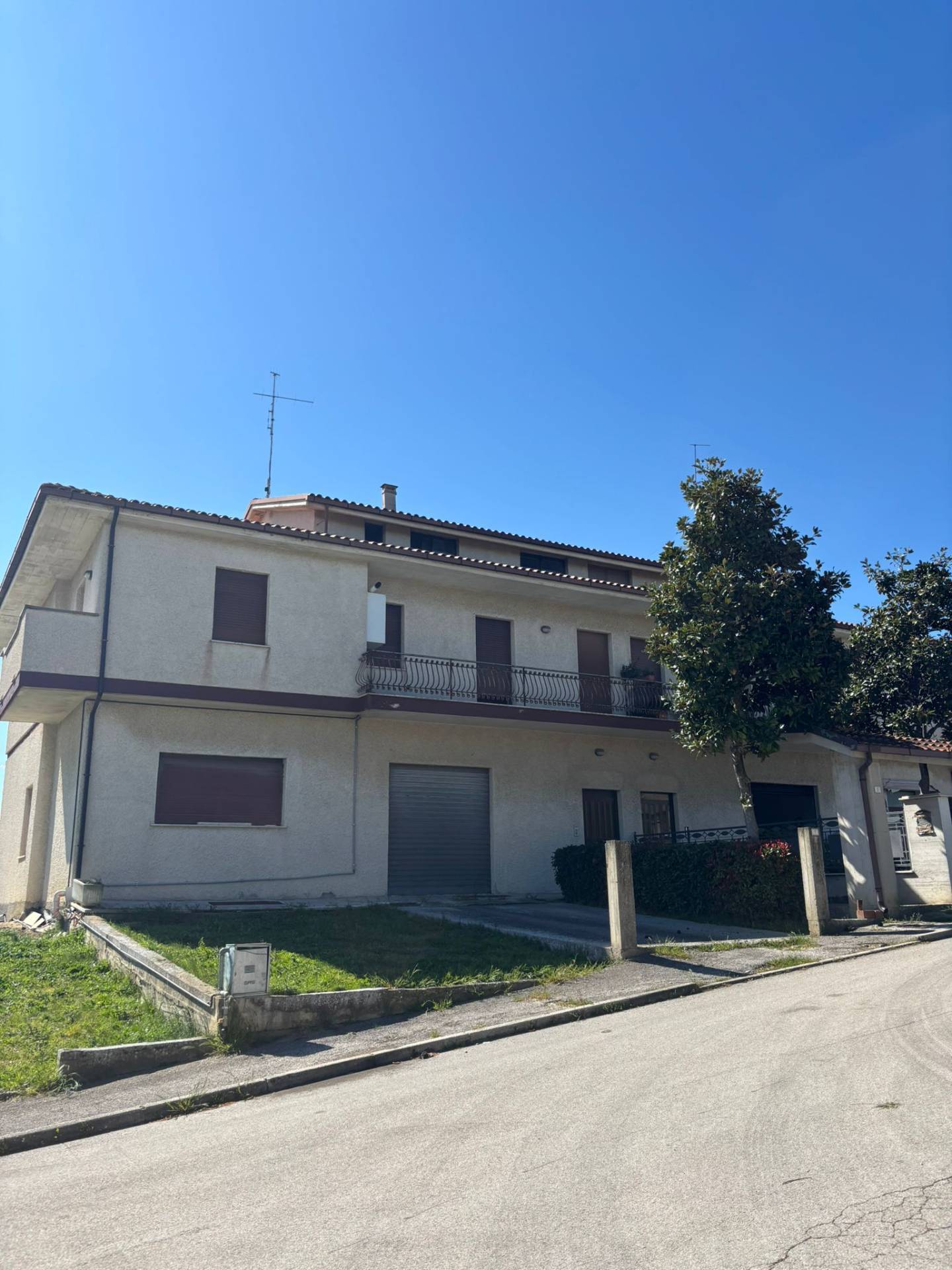 Casa associata in vendita a Magliano di Tenna